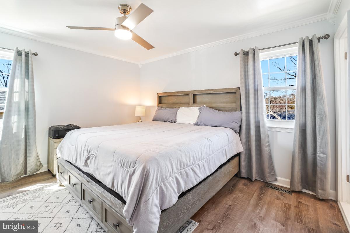 LAKE RIDGE - Residential