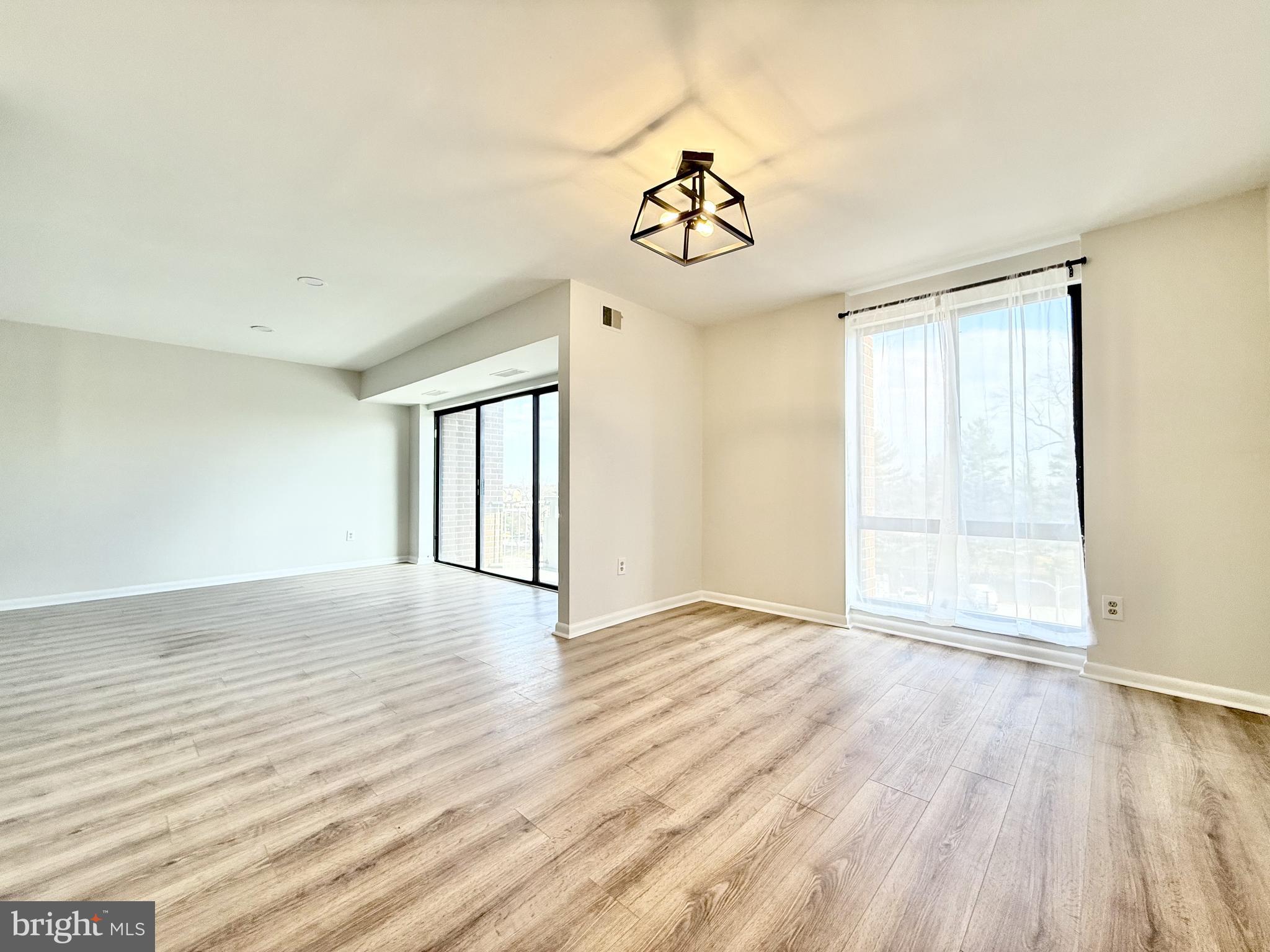PIKESVILLE - Residential