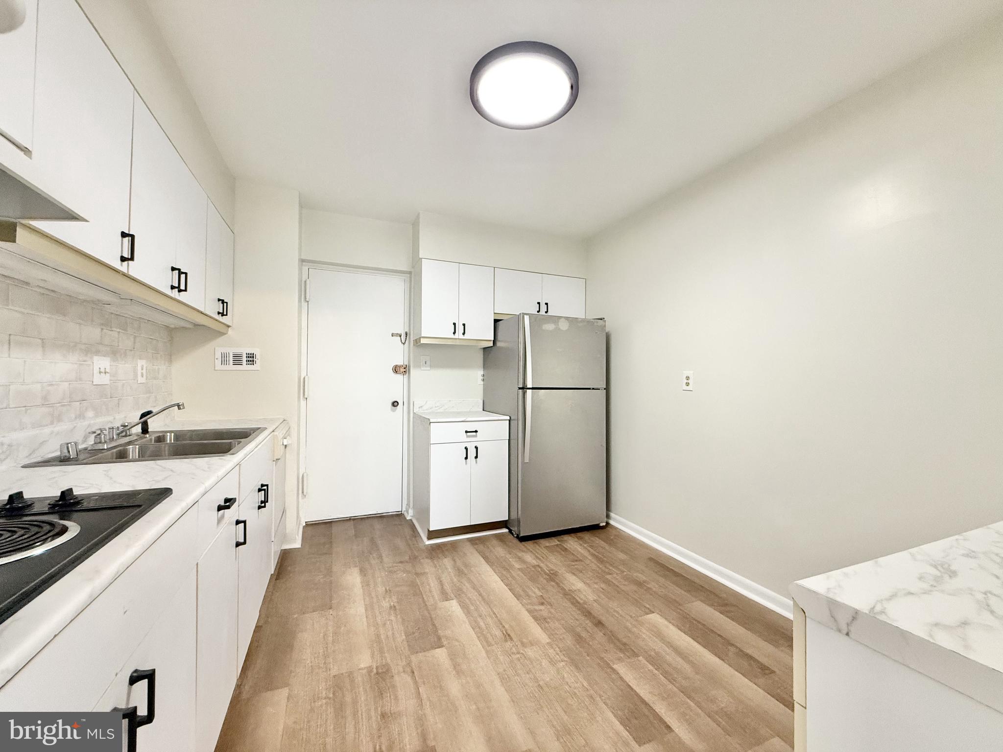 PIKESVILLE - Residential