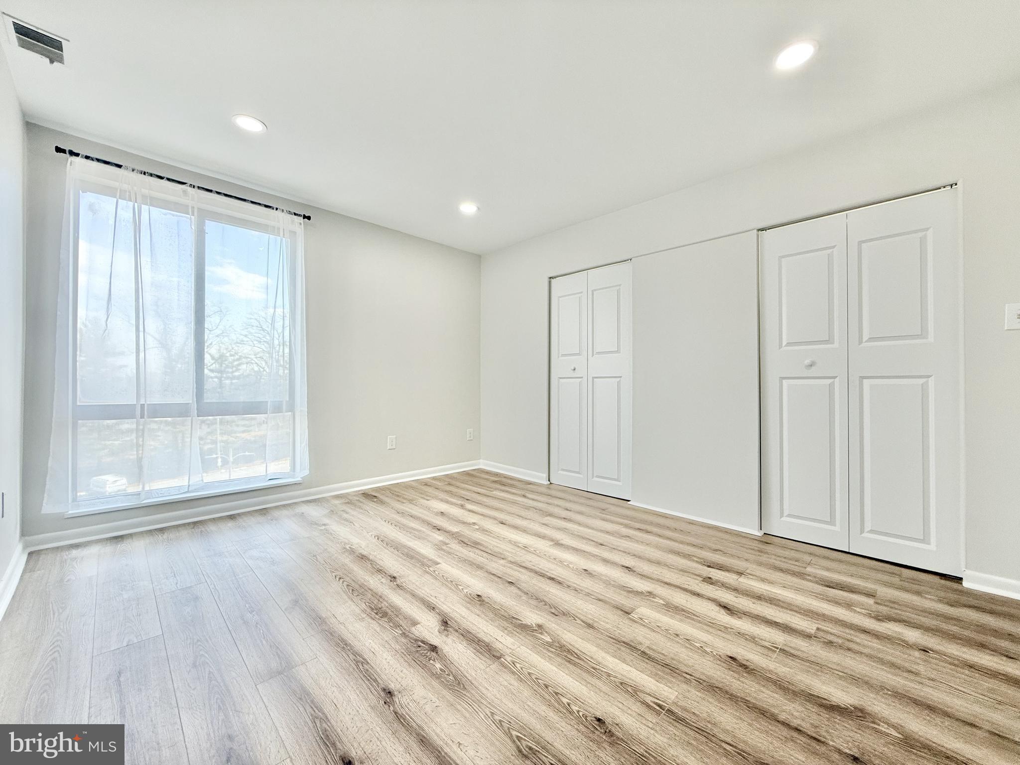 PIKESVILLE - Residential