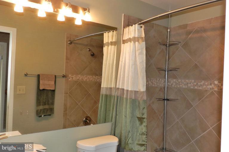 THE VILLAGE AT GREENS OF PATUXENT - Residential Lease