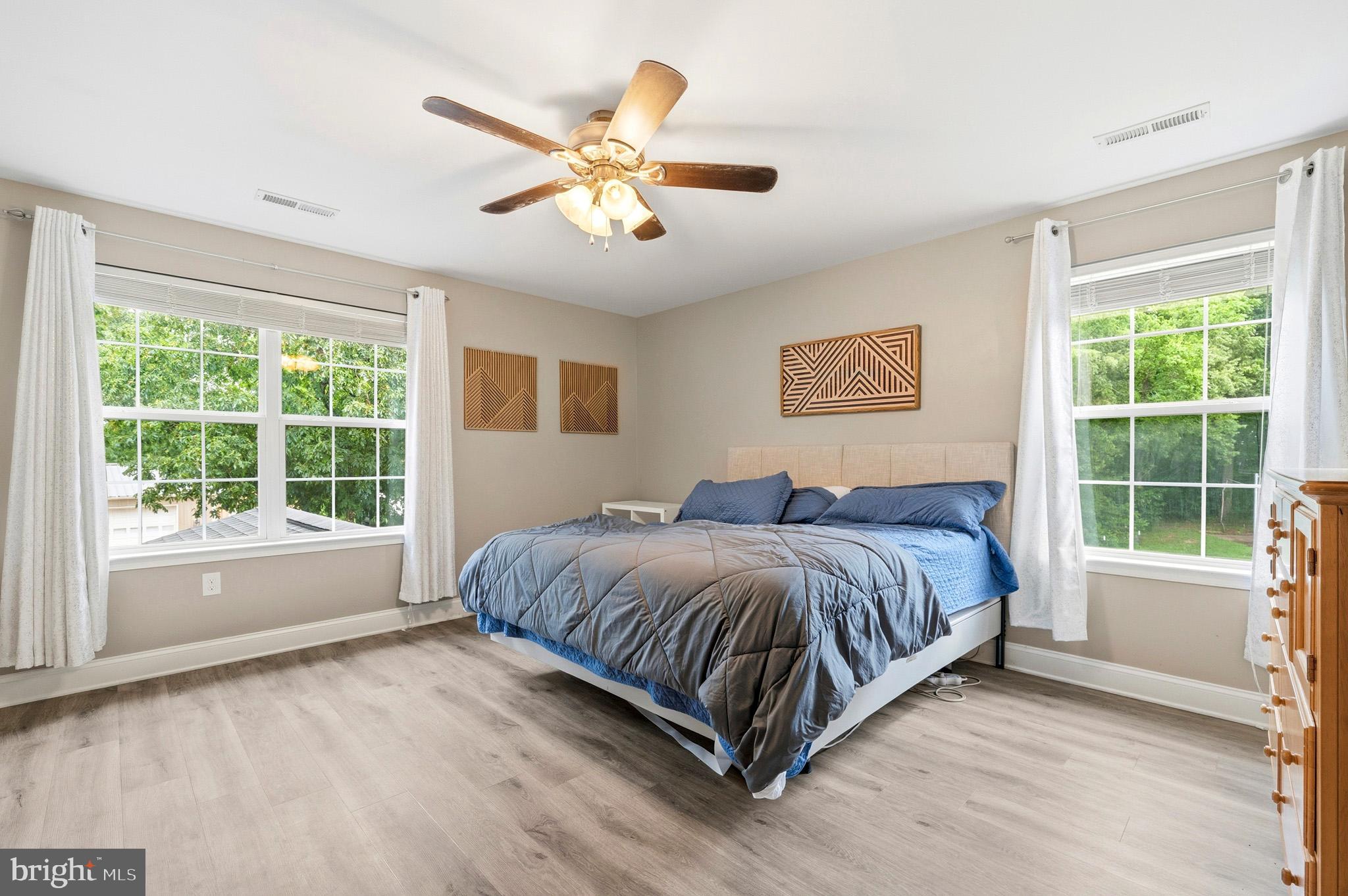 FOUR MEADOWS - Residential