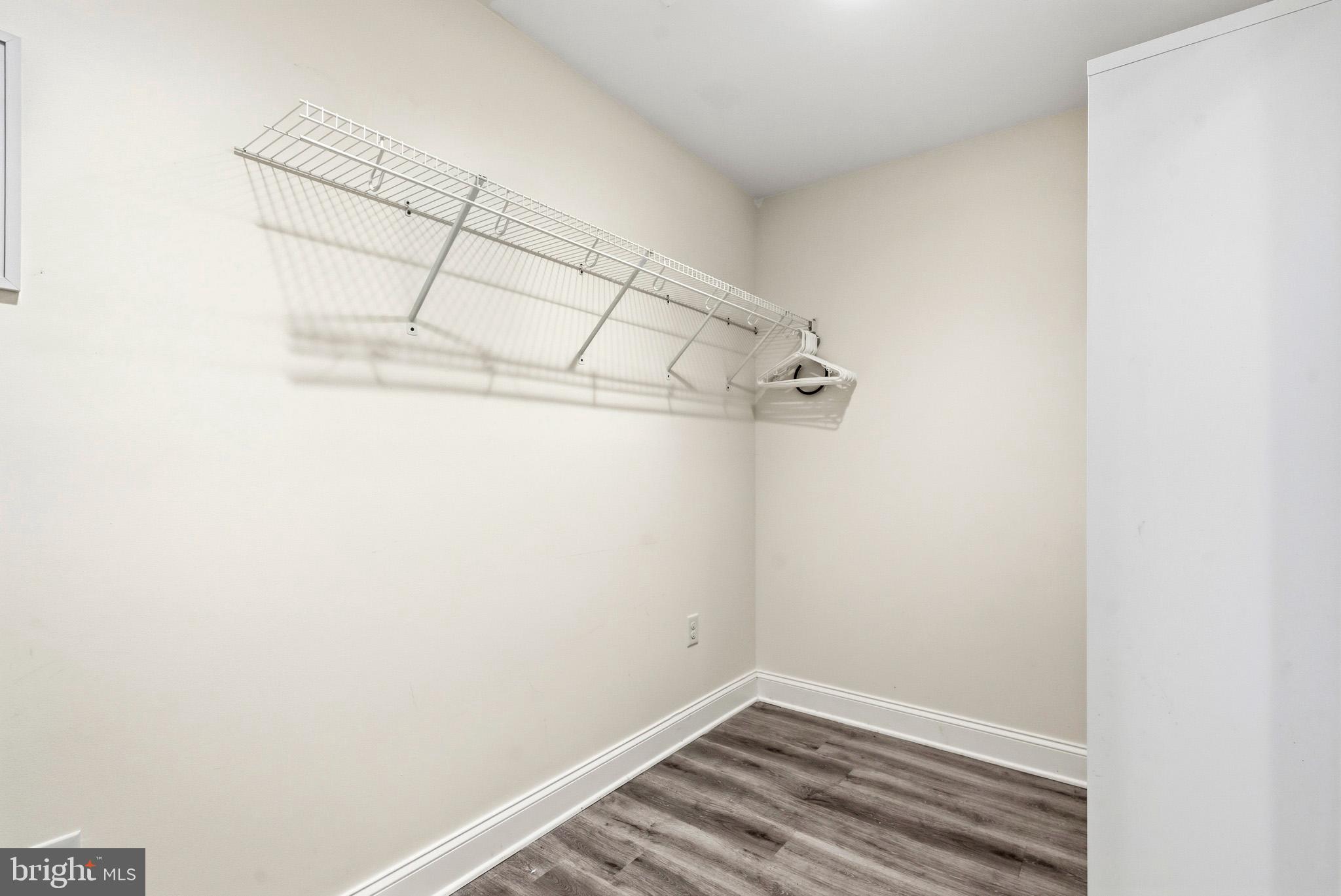 FOUR MEADOWS - Residential