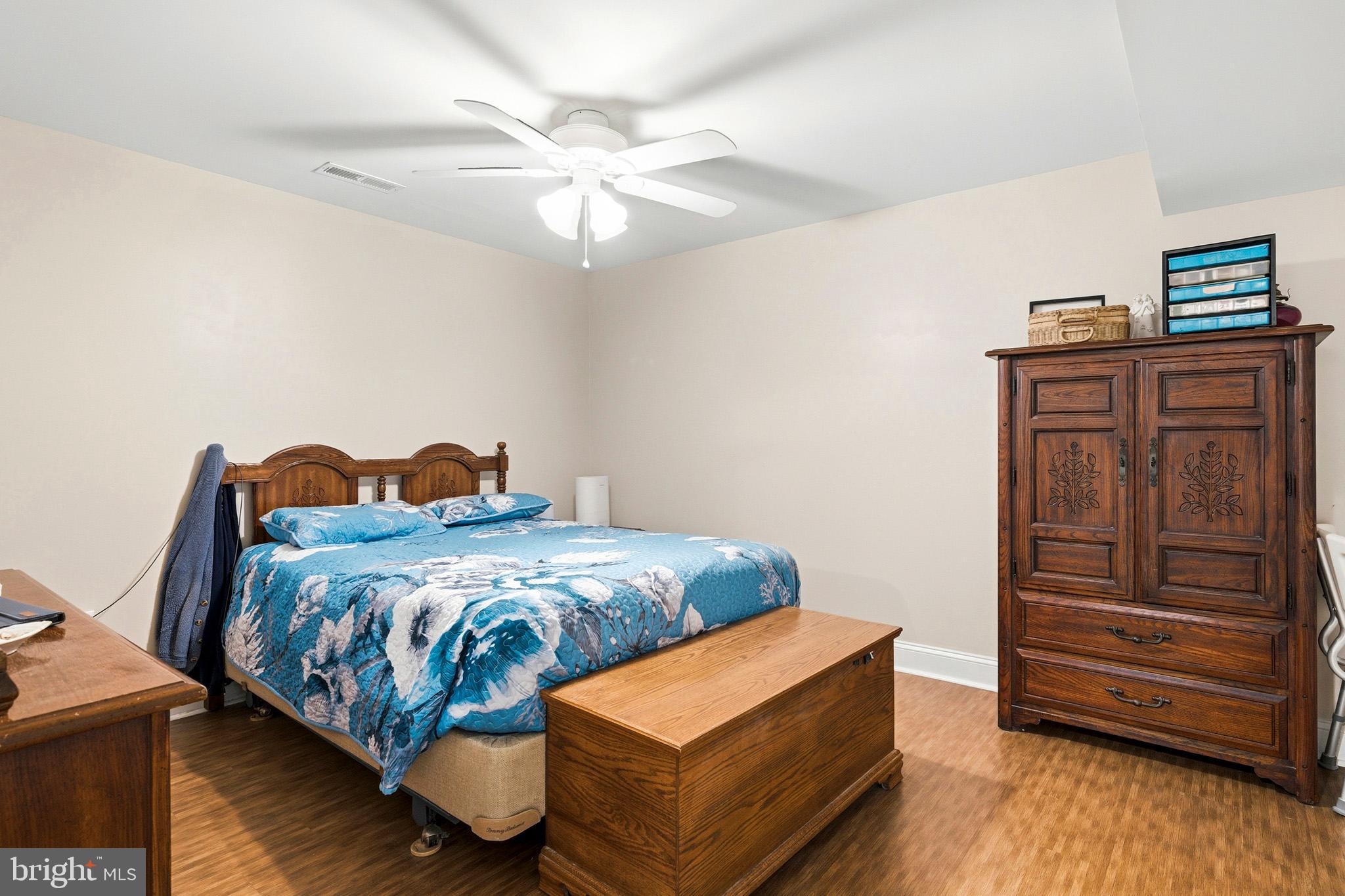 FOUR MEADOWS - Residential