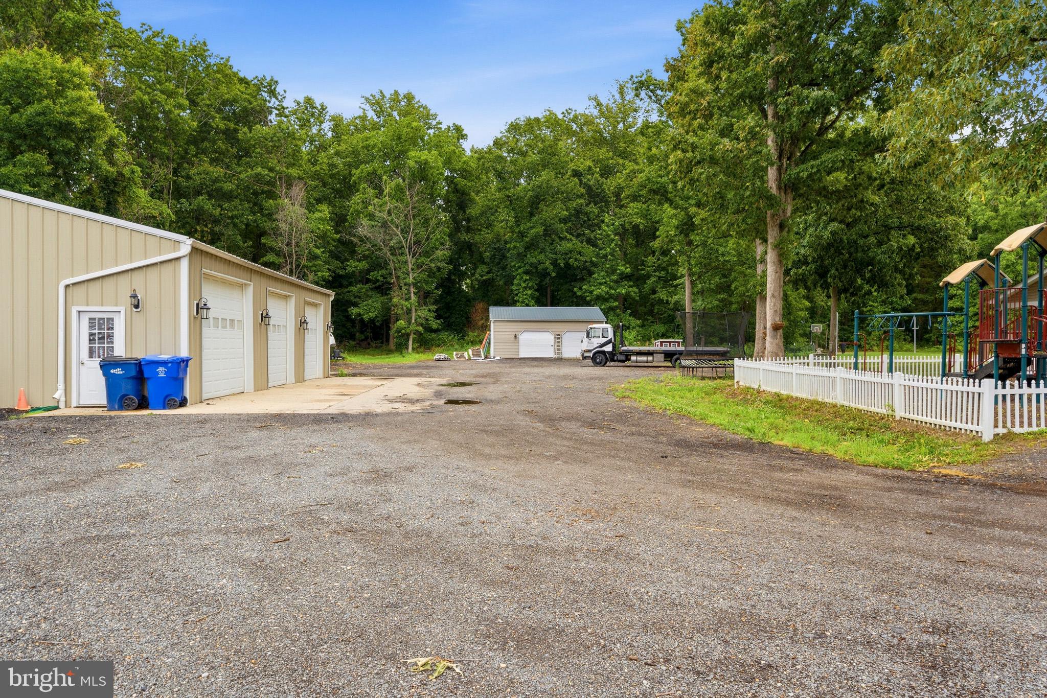 FOUR MEADOWS - Residential