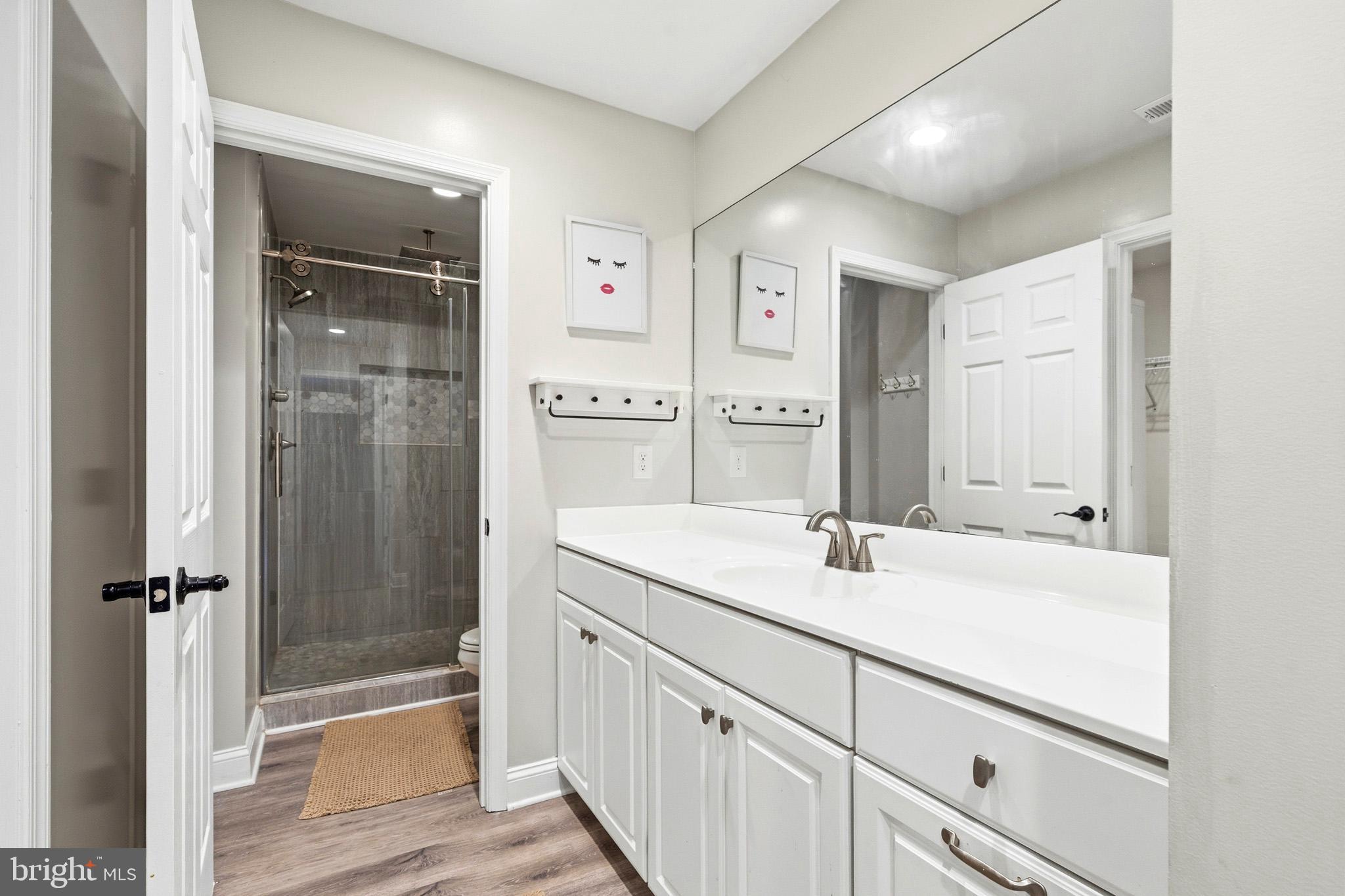 FOUR MEADOWS - Residential
