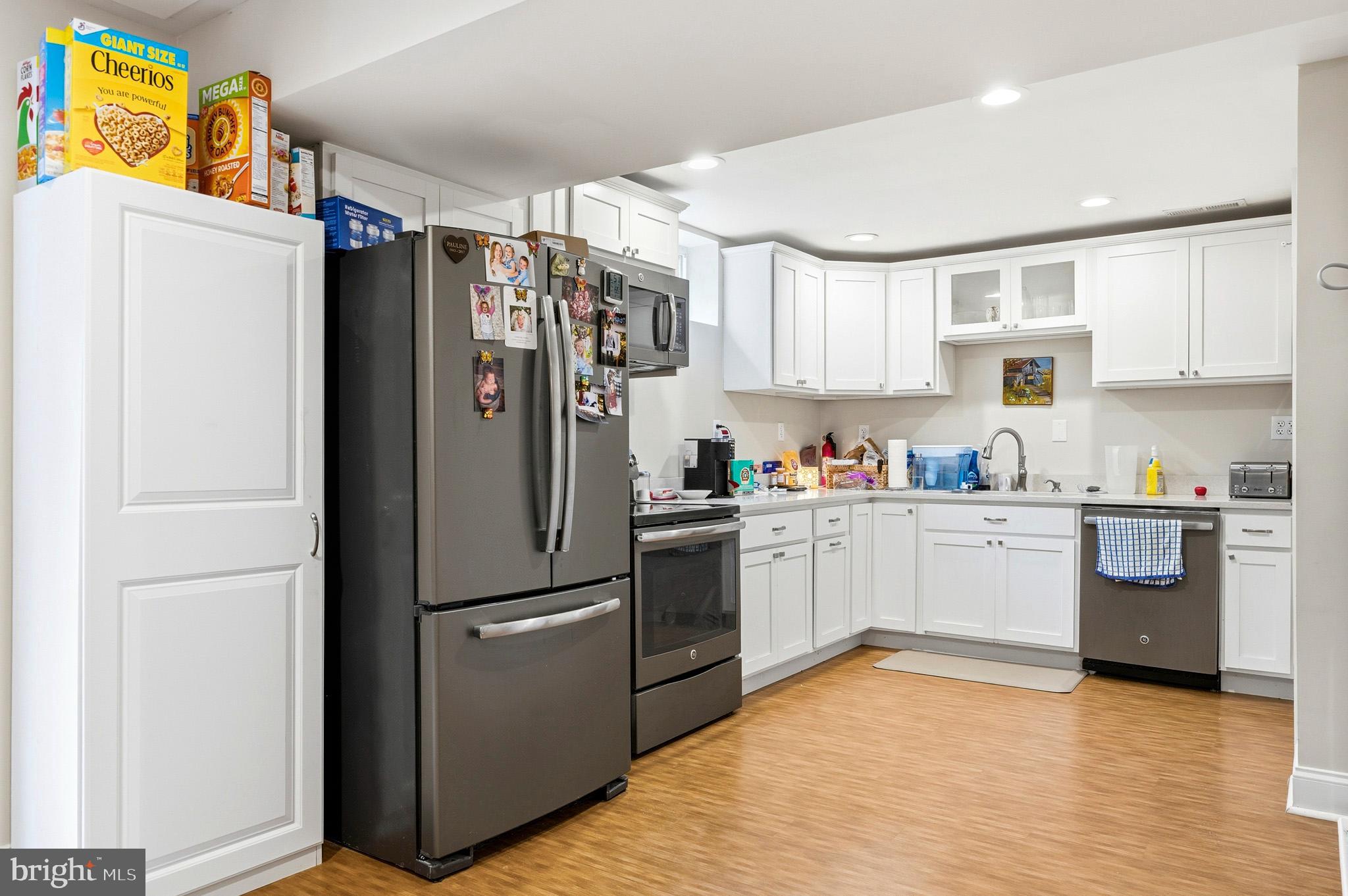 FOUR MEADOWS - Residential