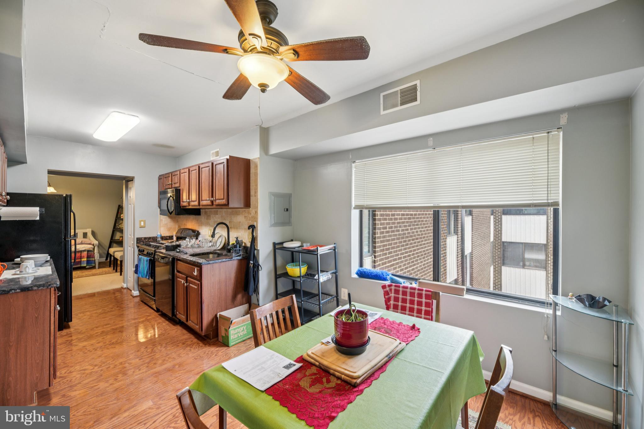 CHERRY GLEN CONDOS - Residential
