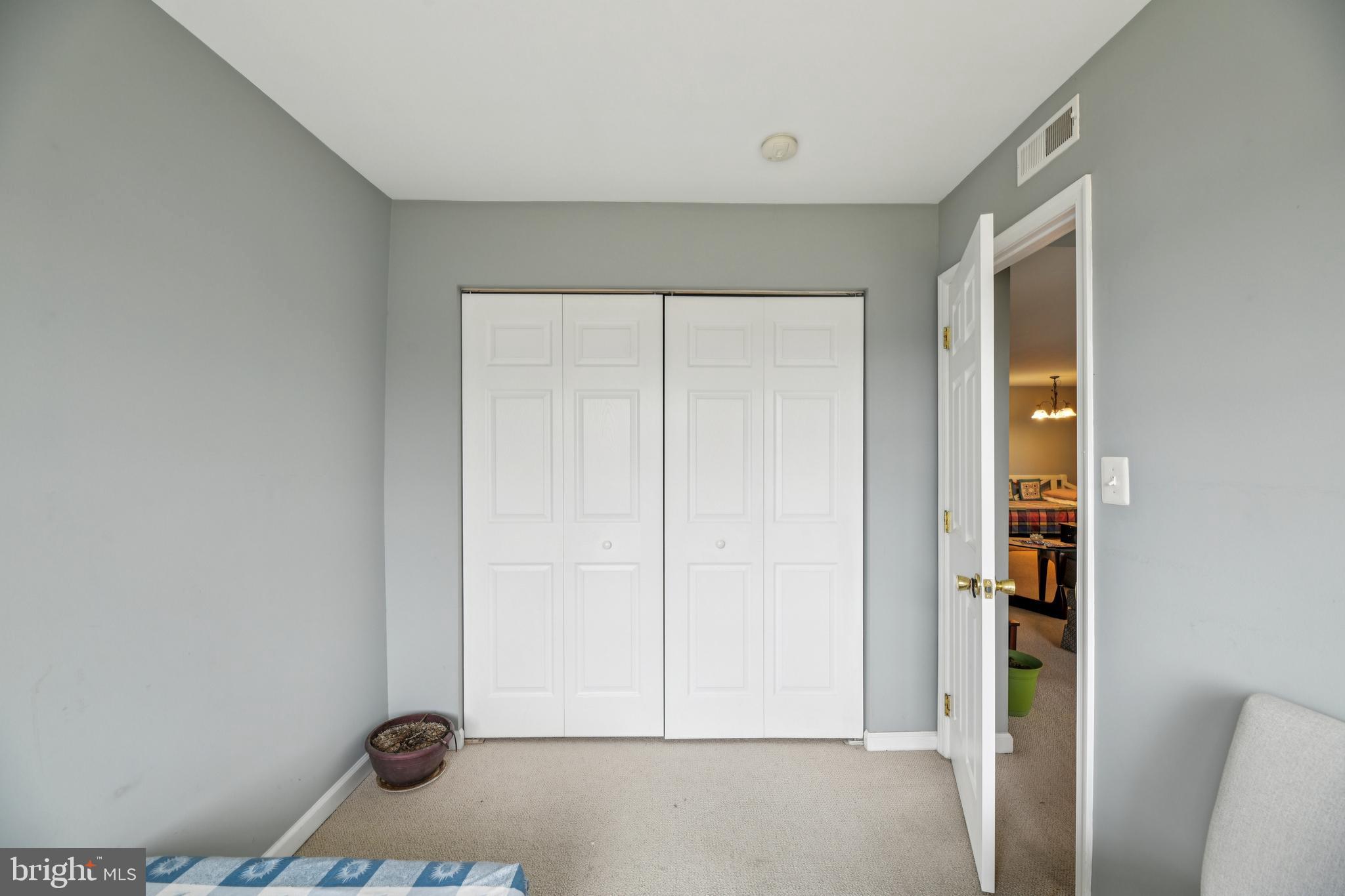 CHERRY GLEN CONDOS - Residential