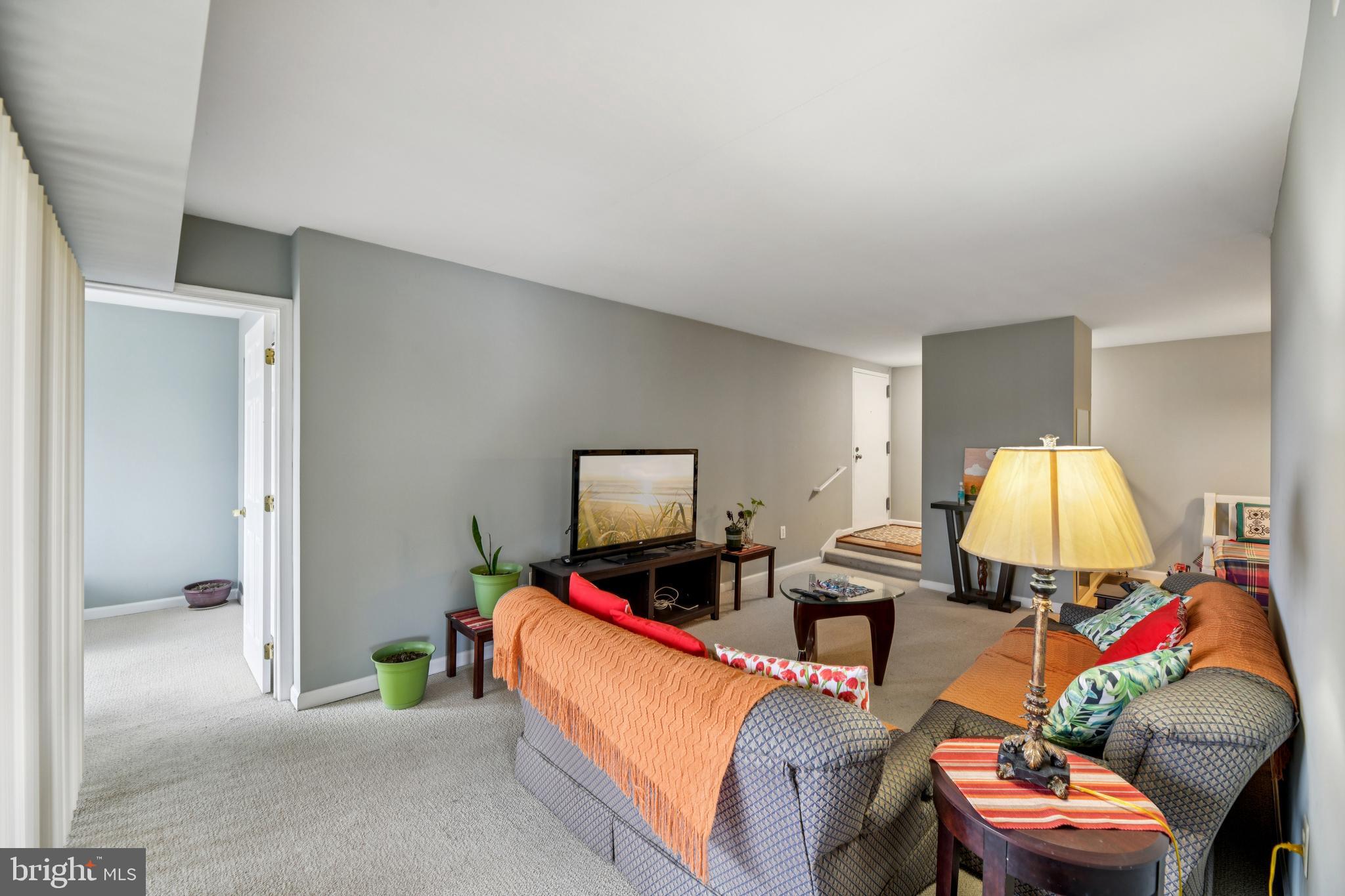 CHERRY GLEN CONDOS - Residential