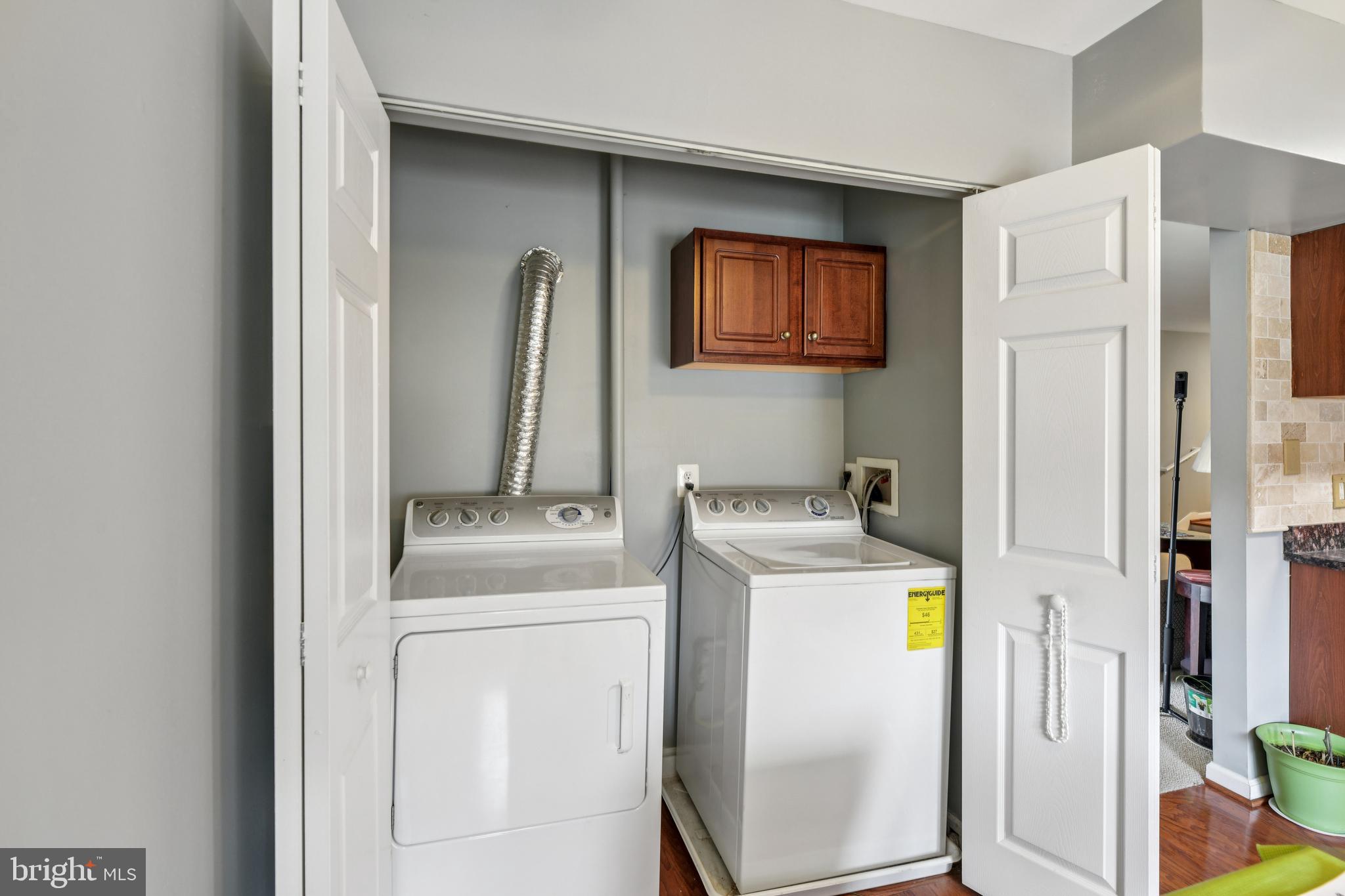 CHERRY GLEN CONDOS - Residential