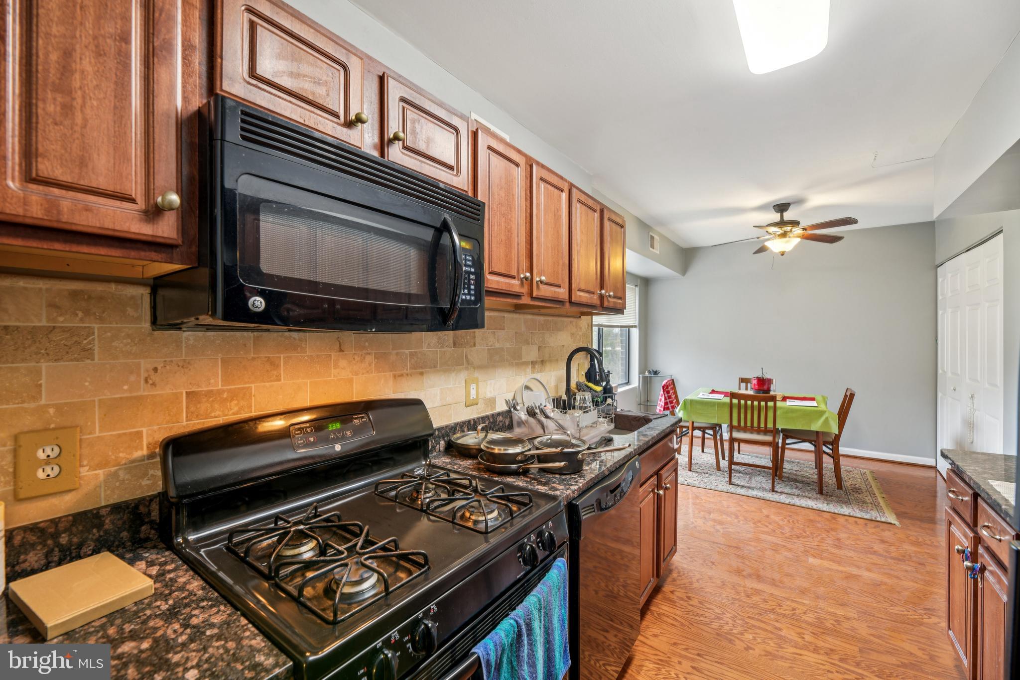 CHERRY GLEN CONDOS - Residential
