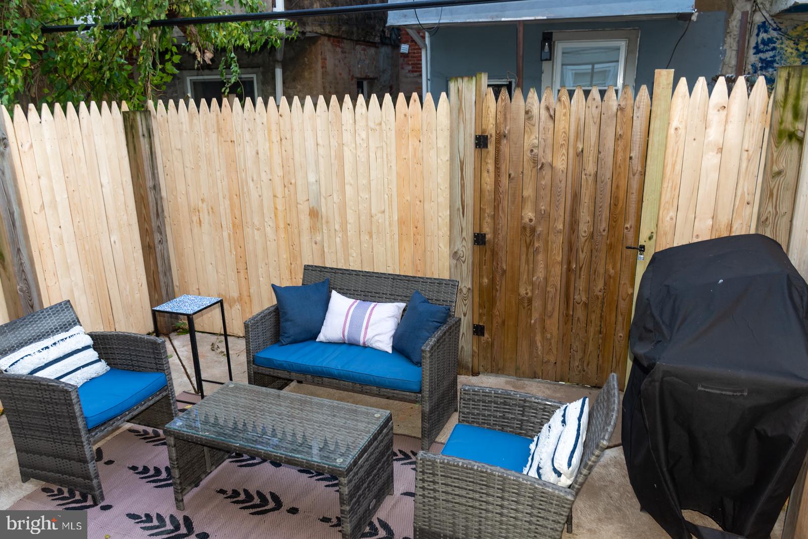 POINT BREEZE - Residential