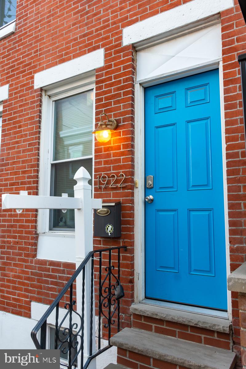 POINT BREEZE - Residential