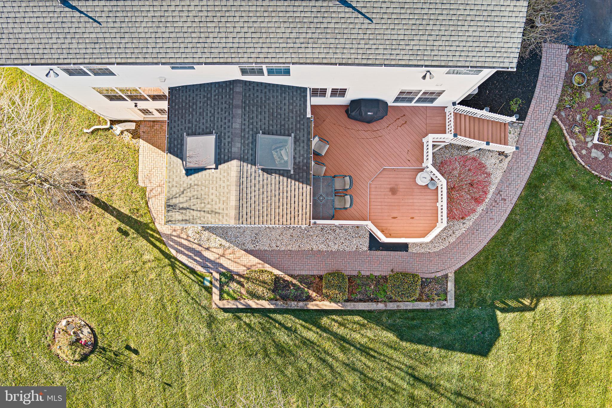SHANNON COVE - Residential