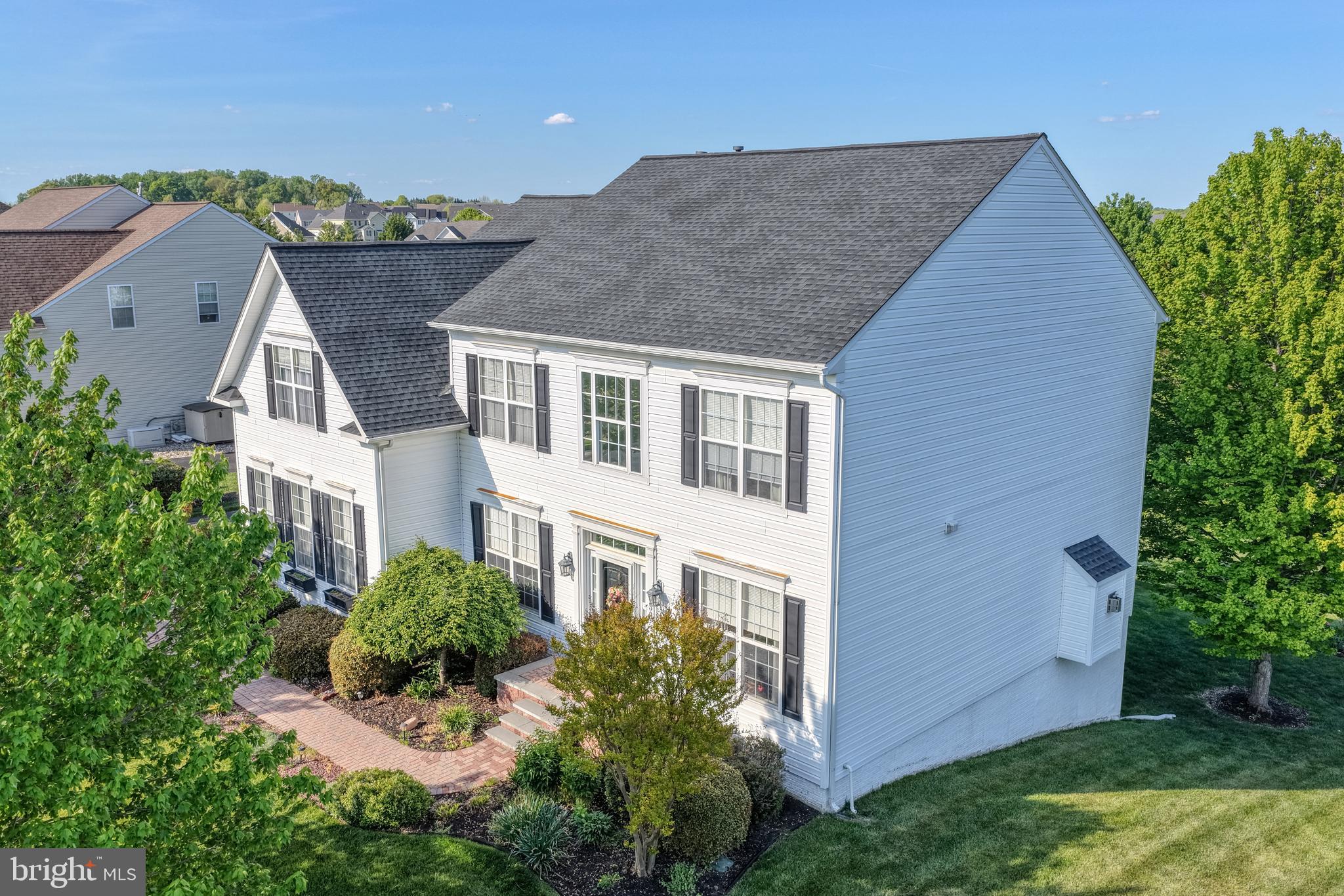 SHANNON COVE - Residential