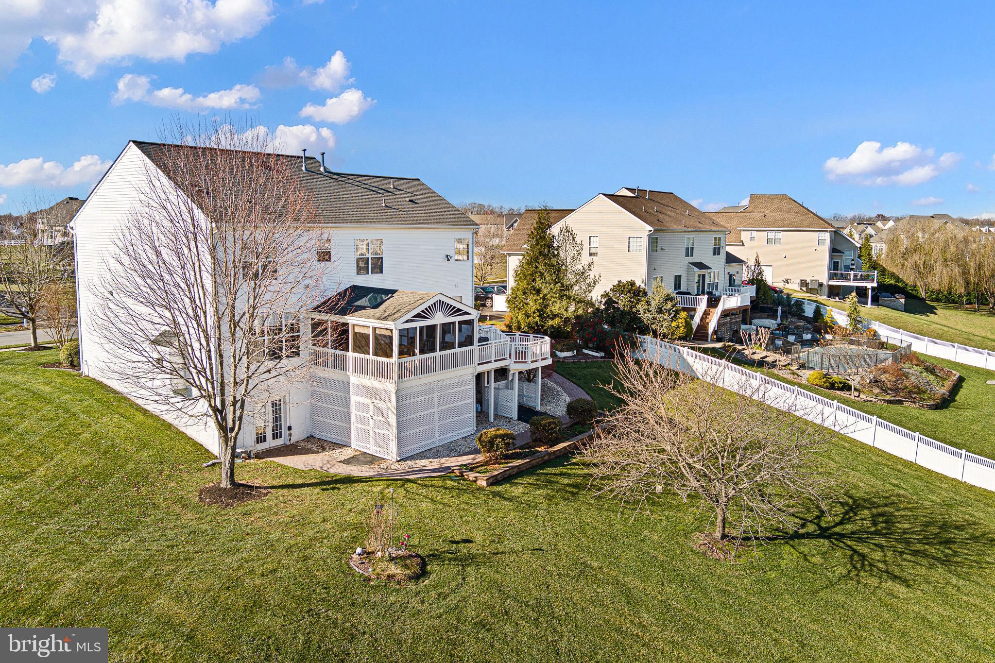SHANNON COVE - Residential