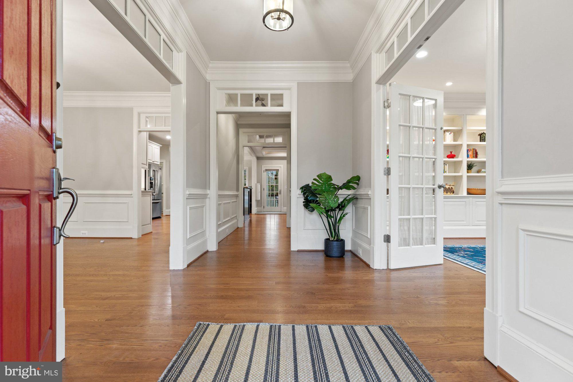 VIENNA WOODS - Residential