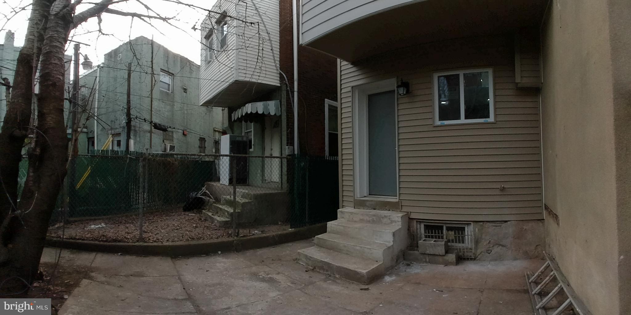 PHILADELPHIA (NORTH) - Residential Lease