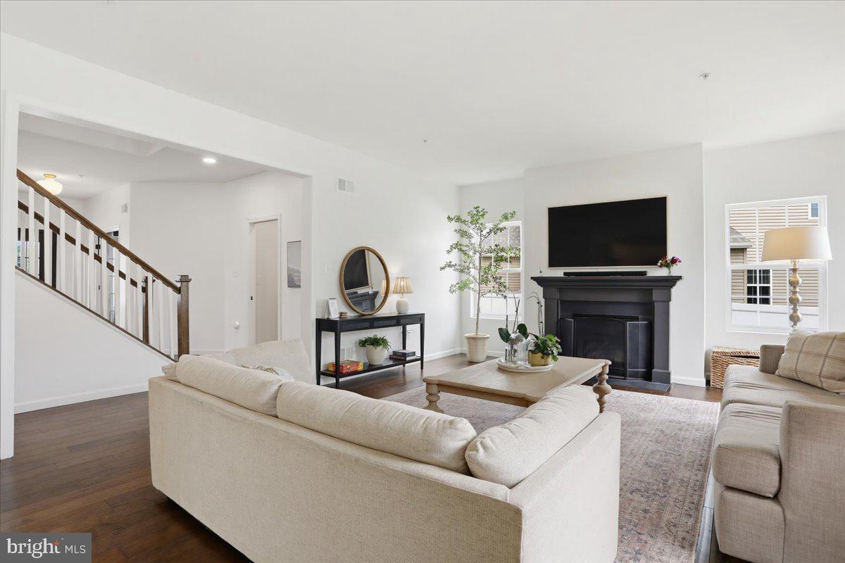 ROCKY SPRINGS RESERVE - Residential