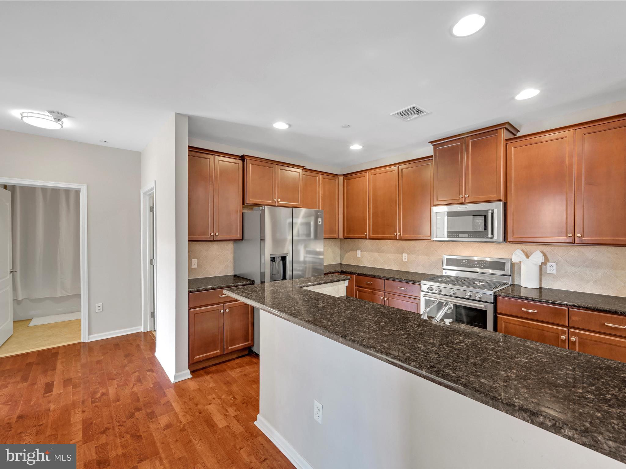 HUNTINGDON PLACE - Residential