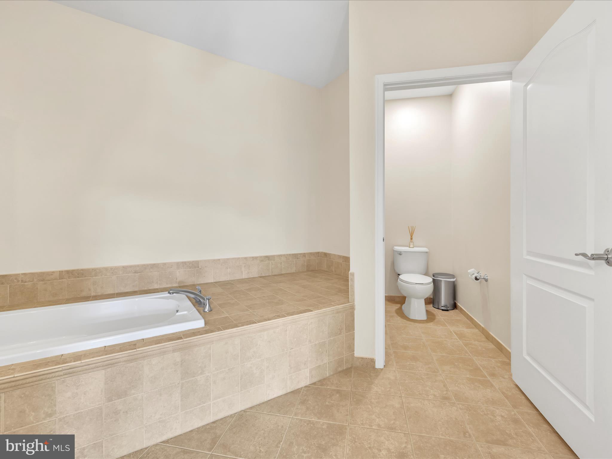 HUNTINGDON PLACE - Residential