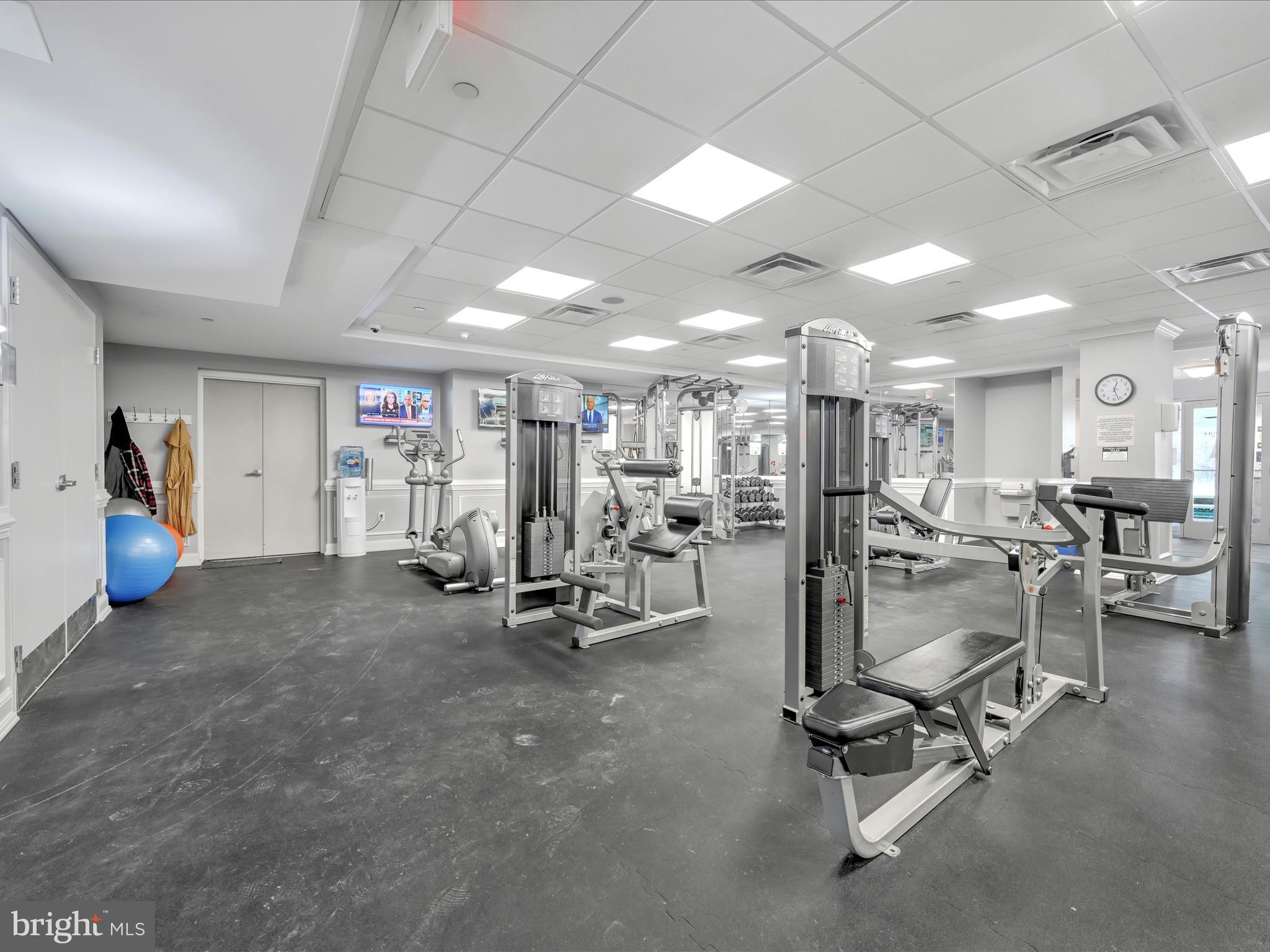 HUNTINGDON PLACE - Residential