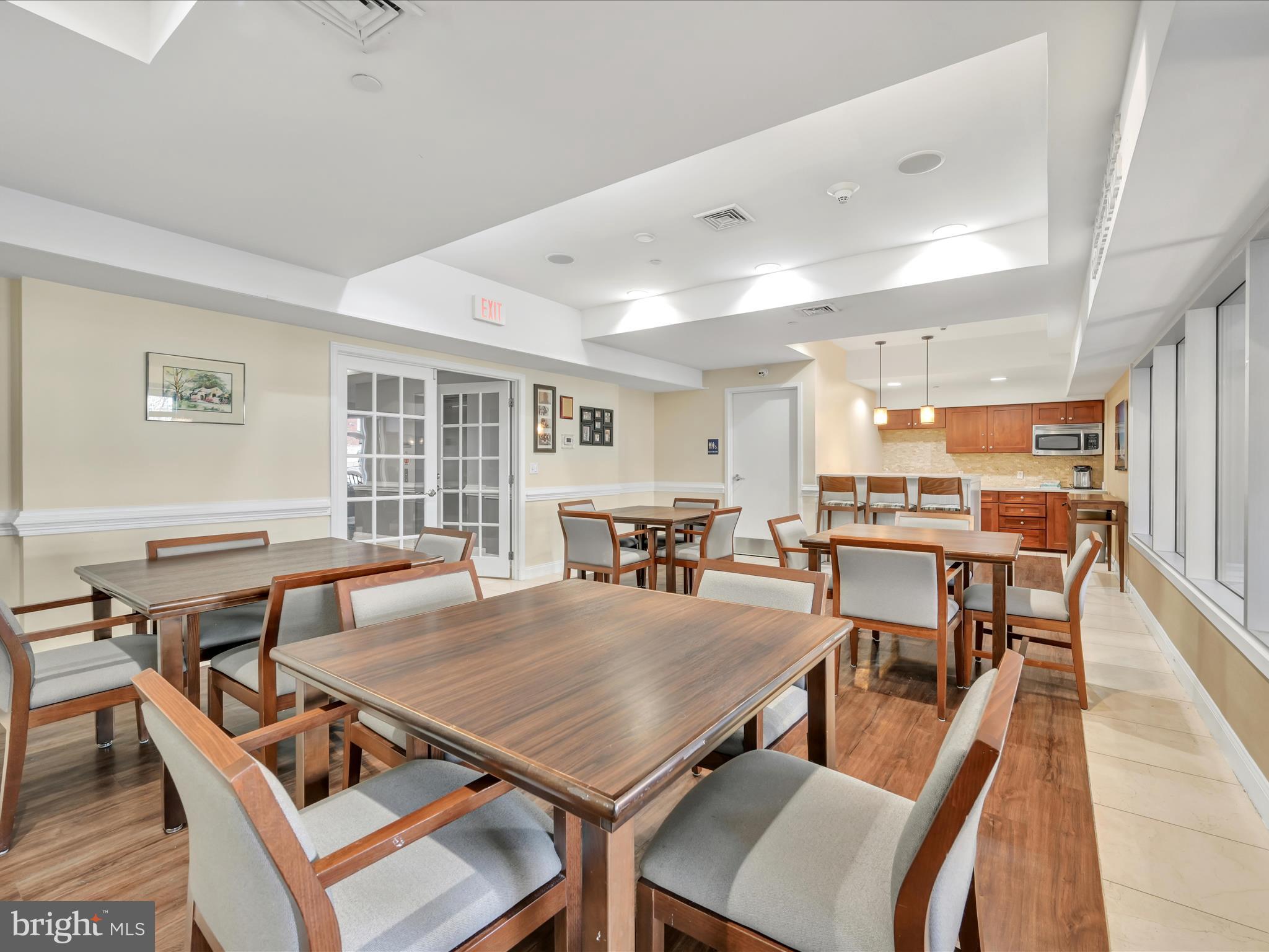 HUNTINGDON PLACE - Residential