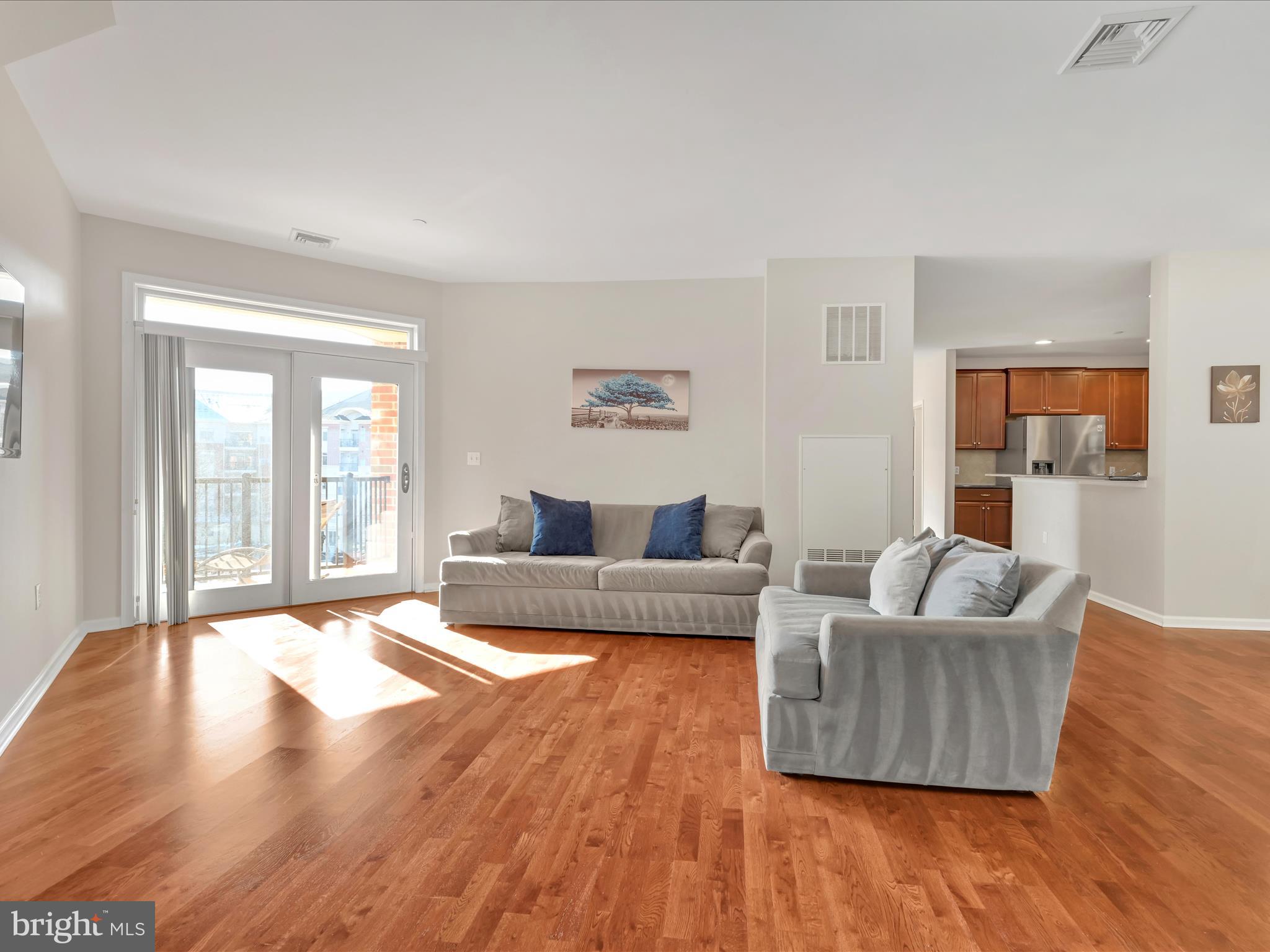 HUNTINGDON PLACE - Residential
