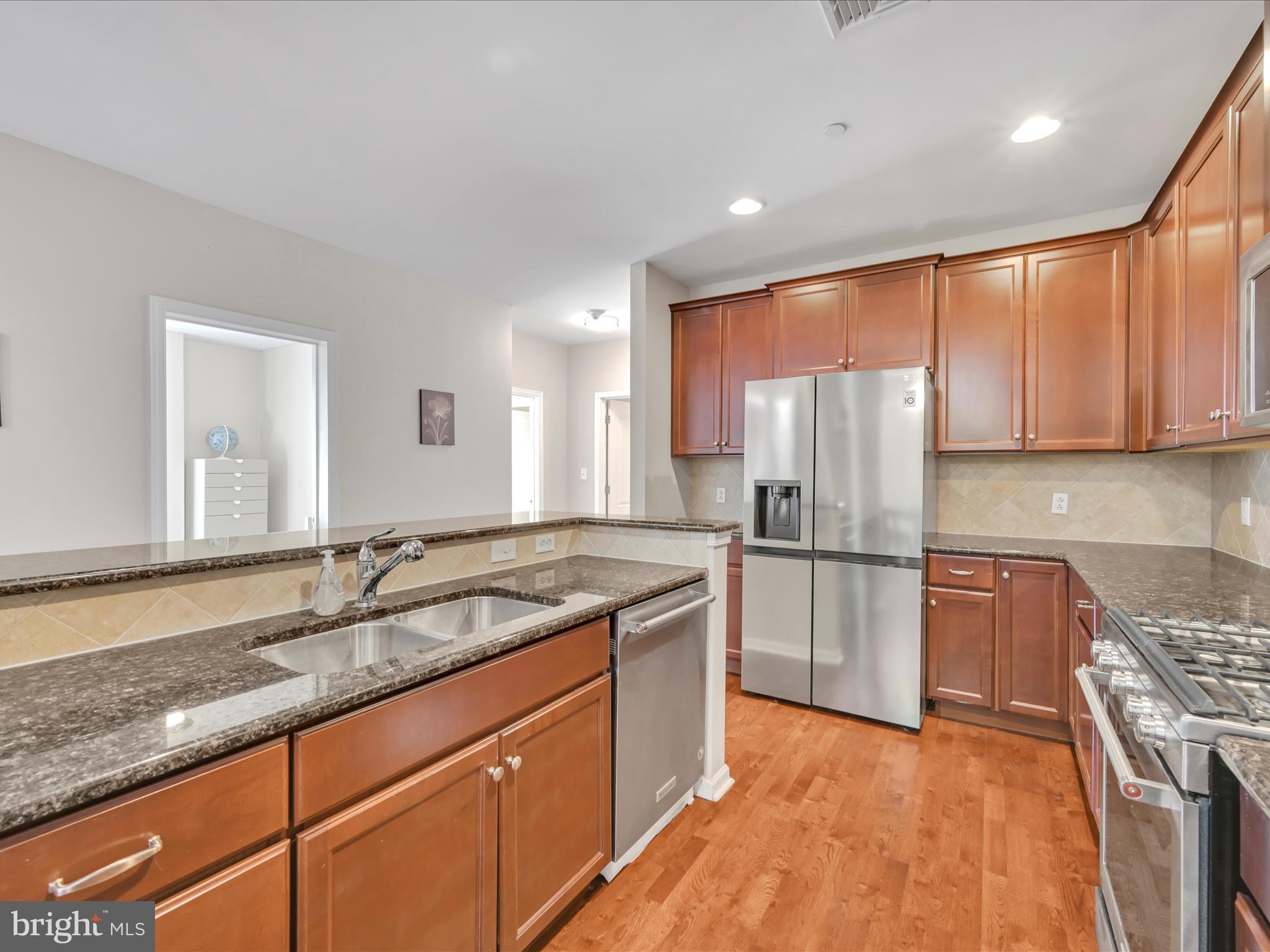 HUNTINGDON PLACE - Residential