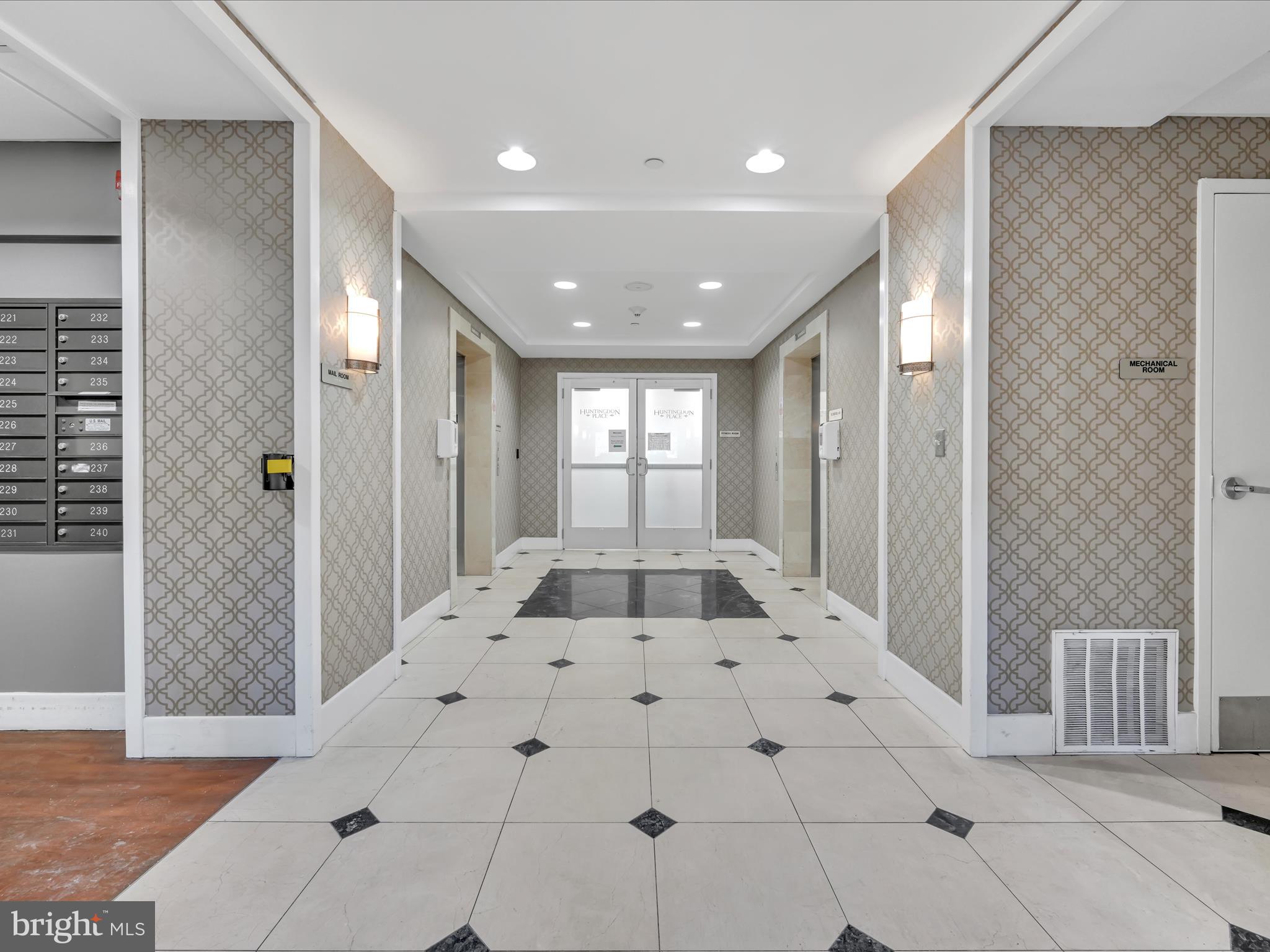 HUNTINGDON PLACE - Residential