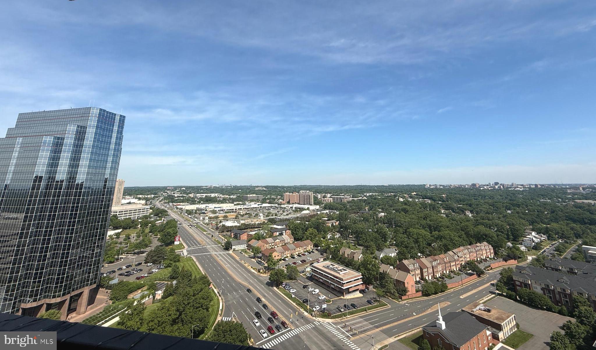 SKYLINE PLAZA - Residential
