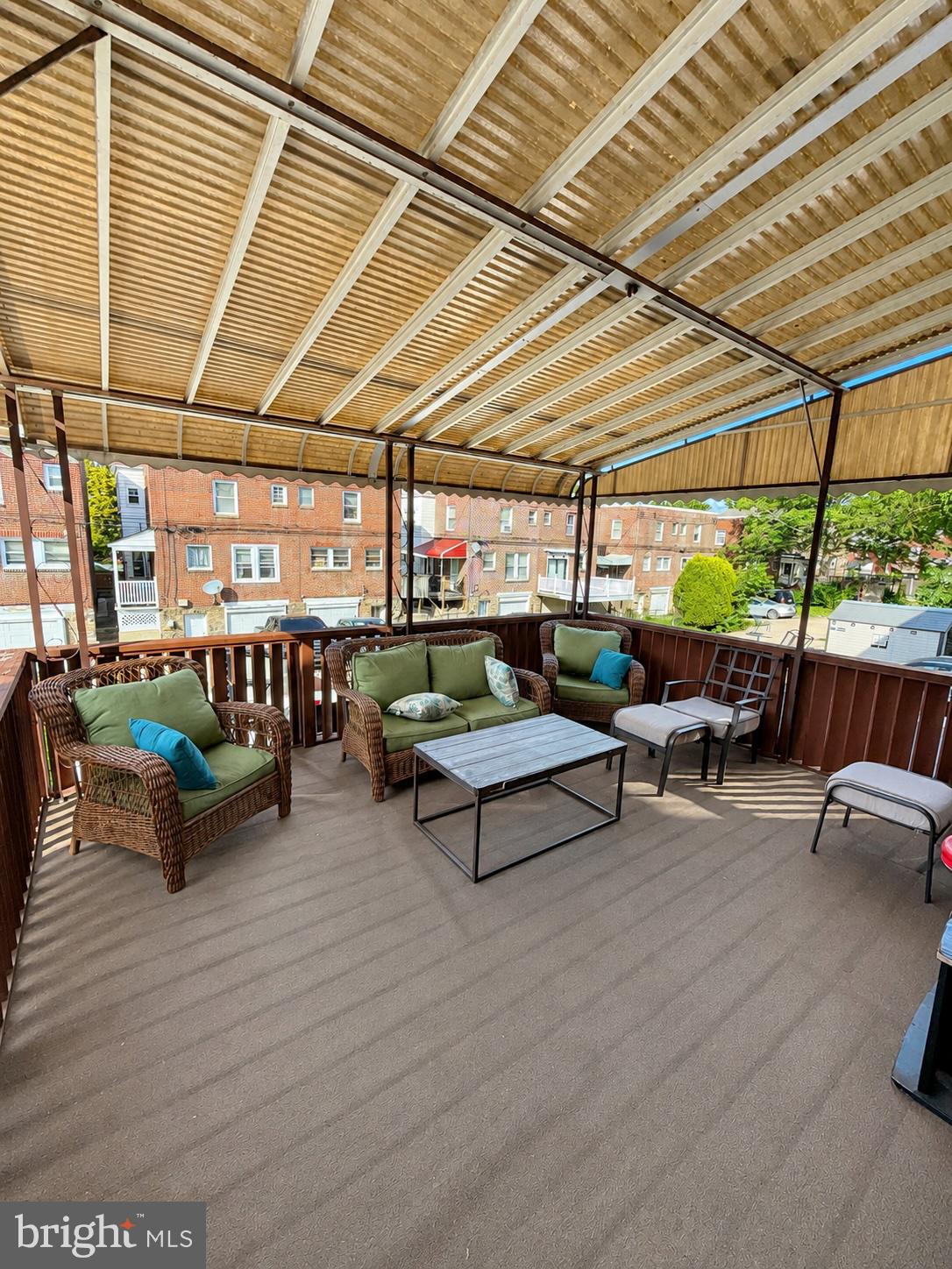 OXFORD CIRCLE - Residential