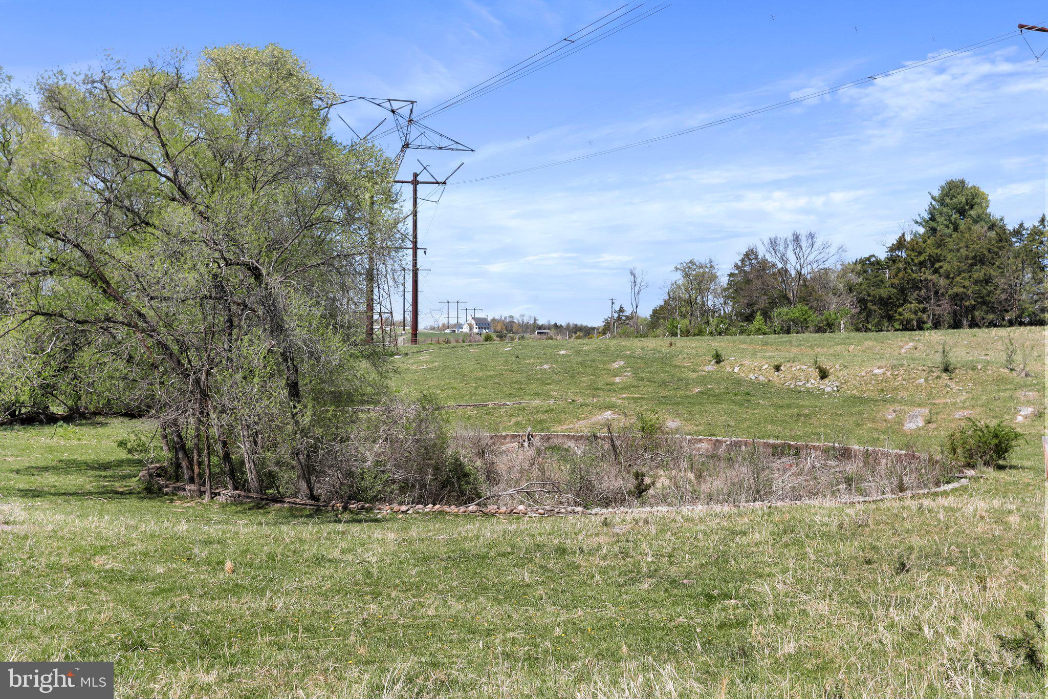 CROOKED RUN - Land