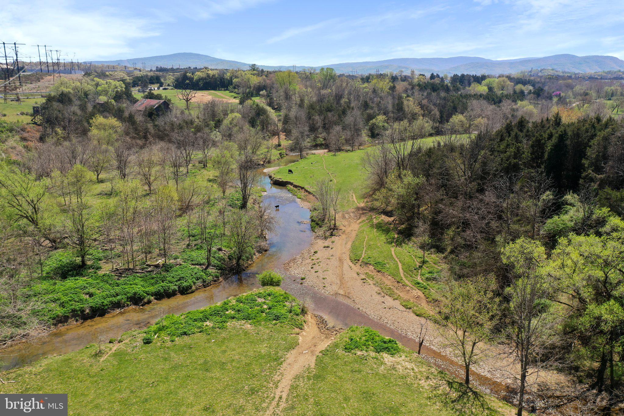 CROOKED RUN - Land