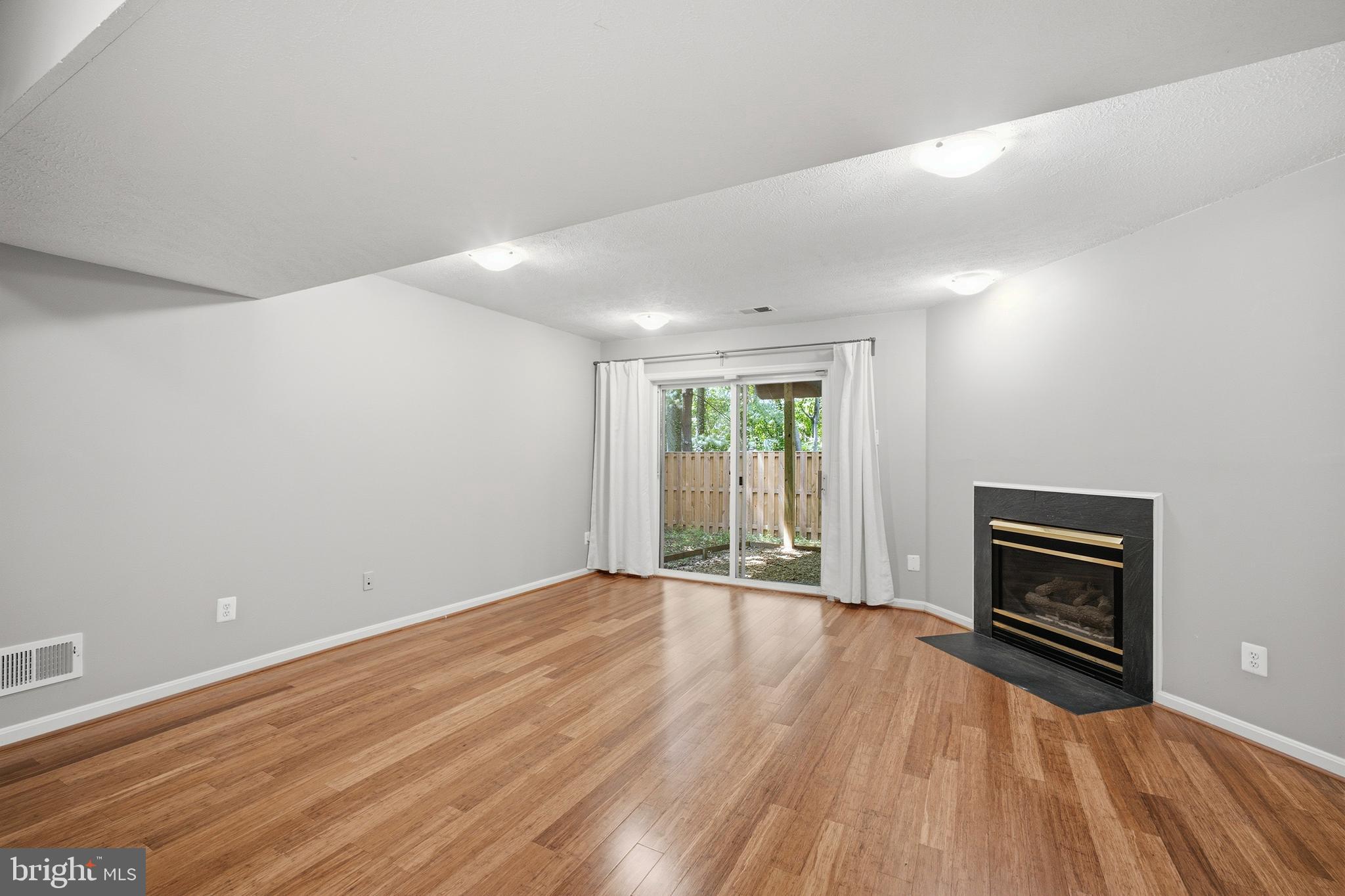 FAIRFAX RIDGE - Residential
