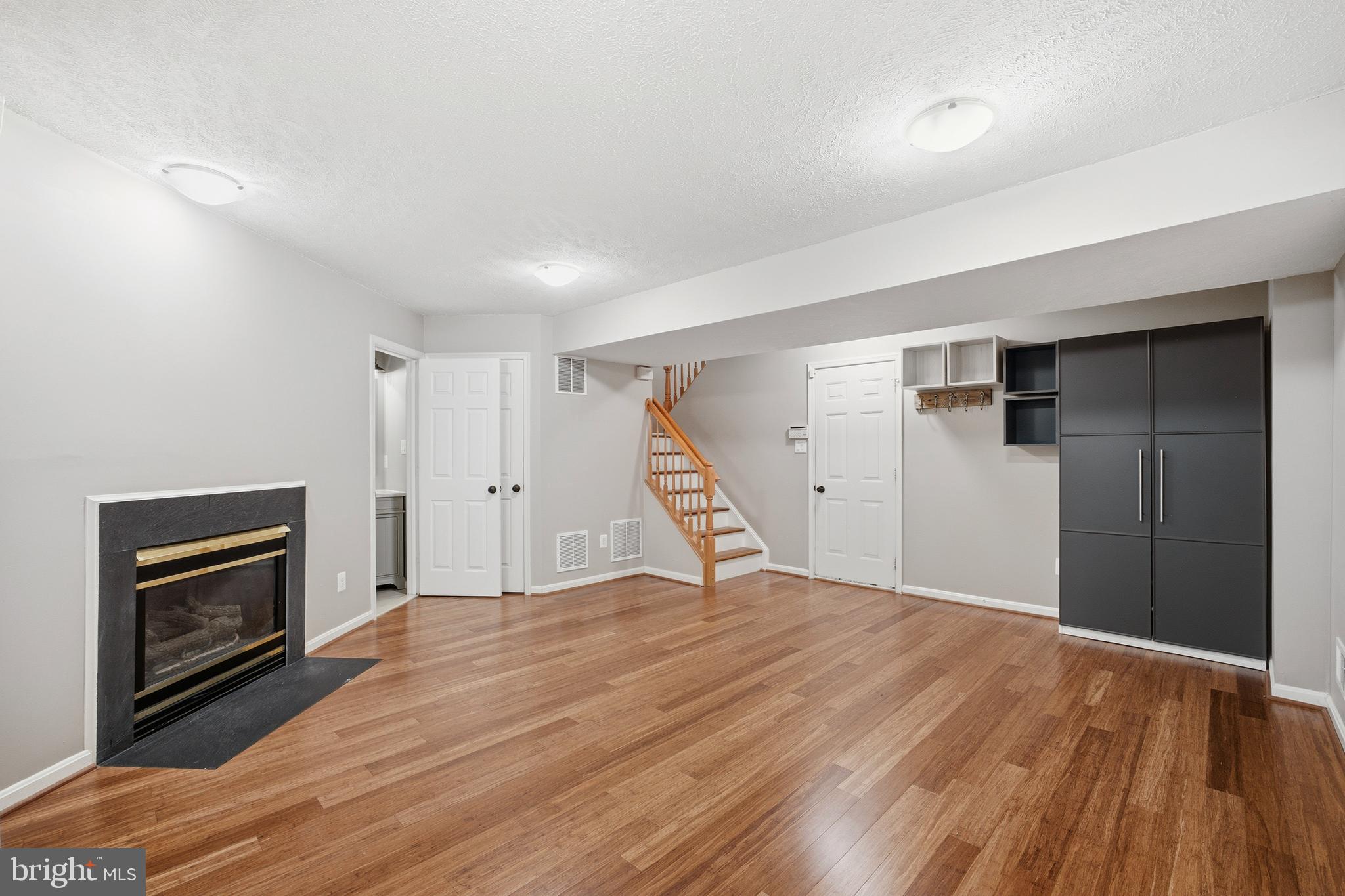 FAIRFAX RIDGE - Residential