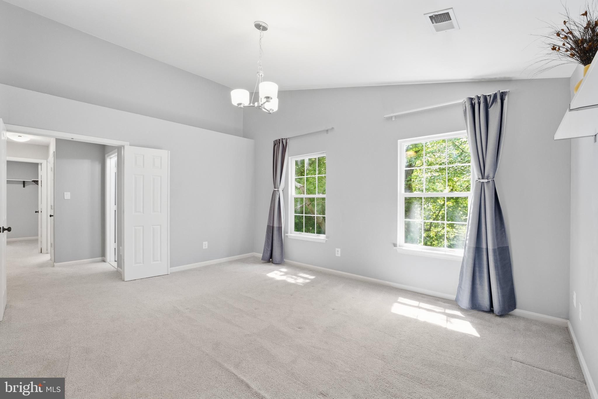 FAIRFAX RIDGE - Residential
