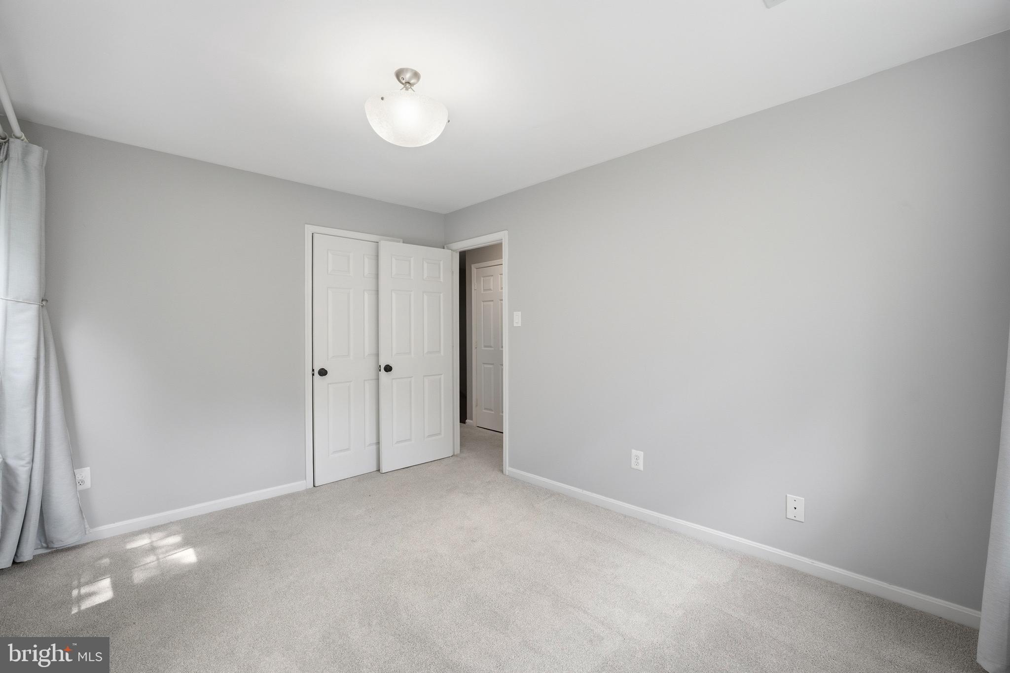 FAIRFAX RIDGE - Residential