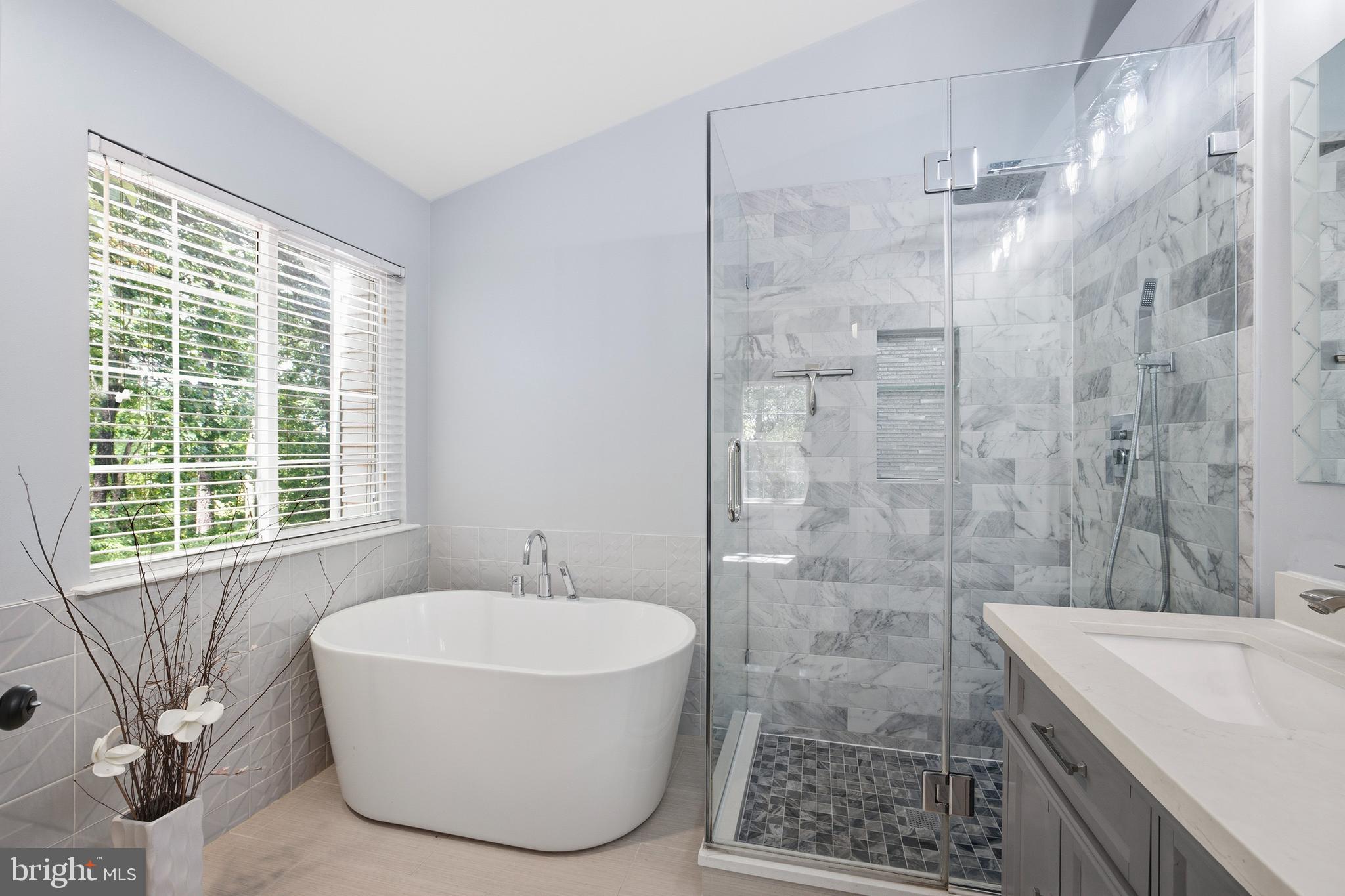 FAIRFAX RIDGE - Residential