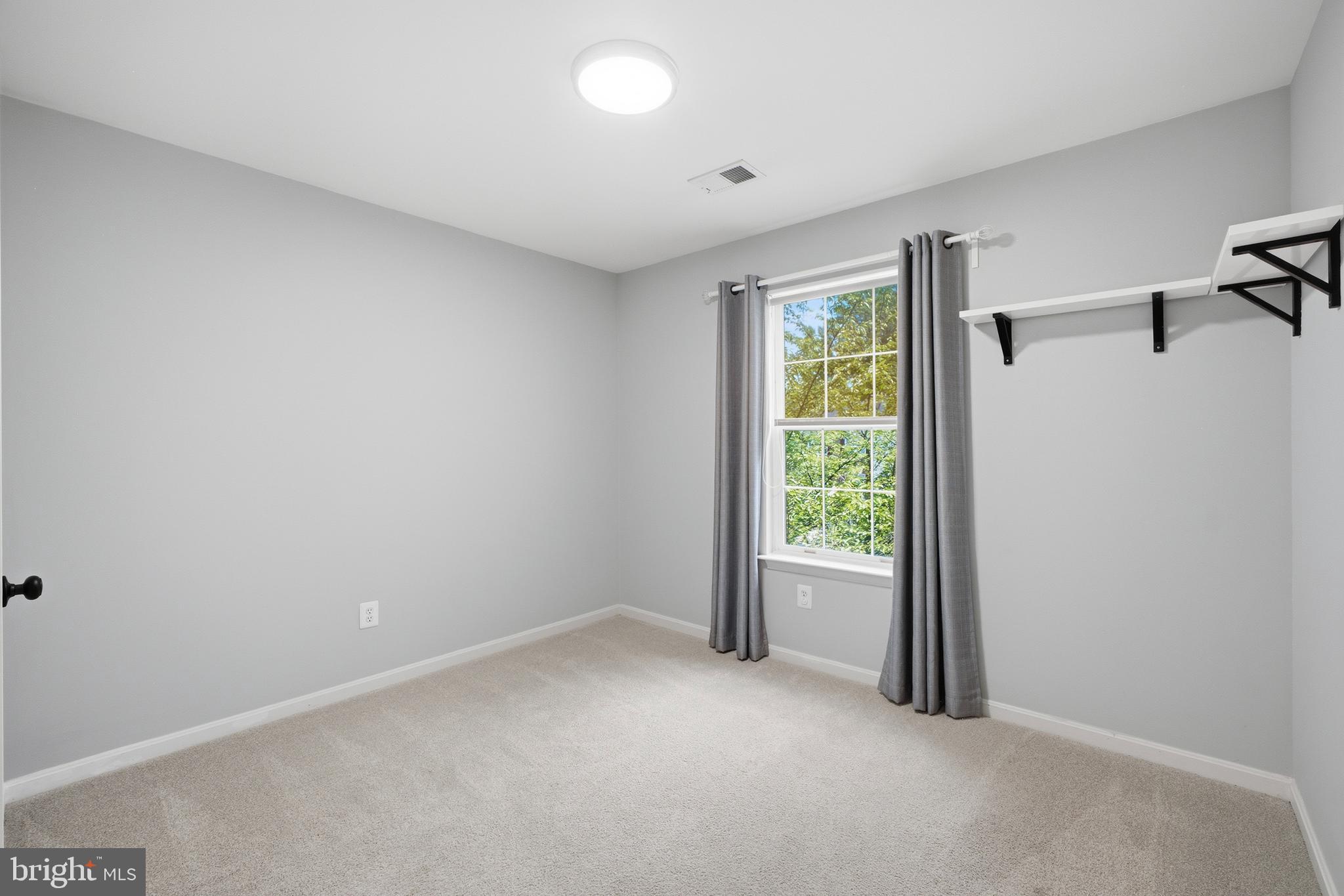FAIRFAX RIDGE - Residential