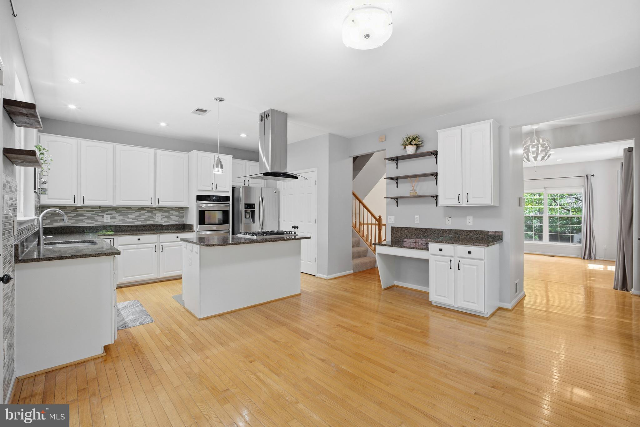 FAIRFAX RIDGE - Residential