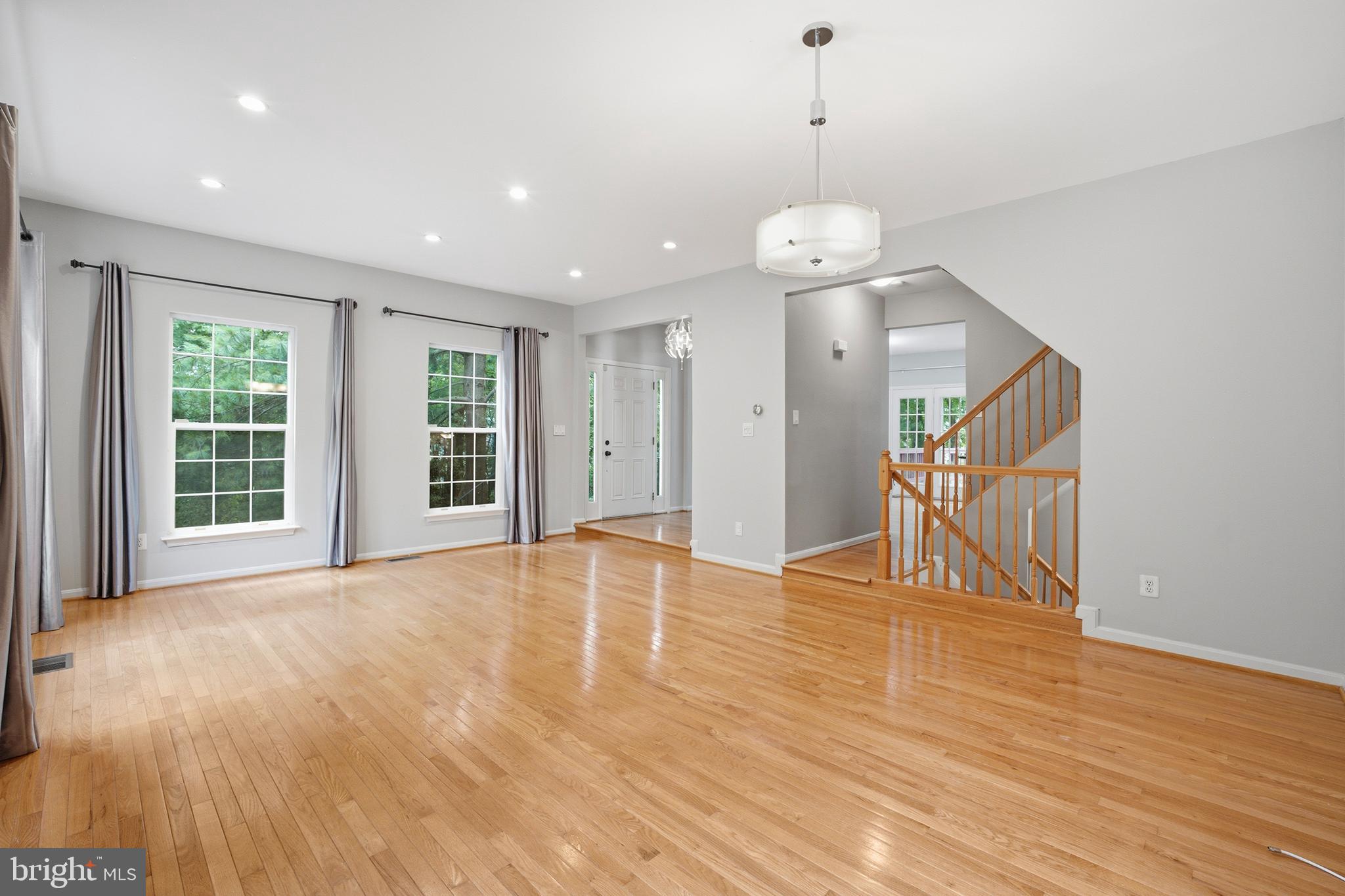 FAIRFAX RIDGE - Residential