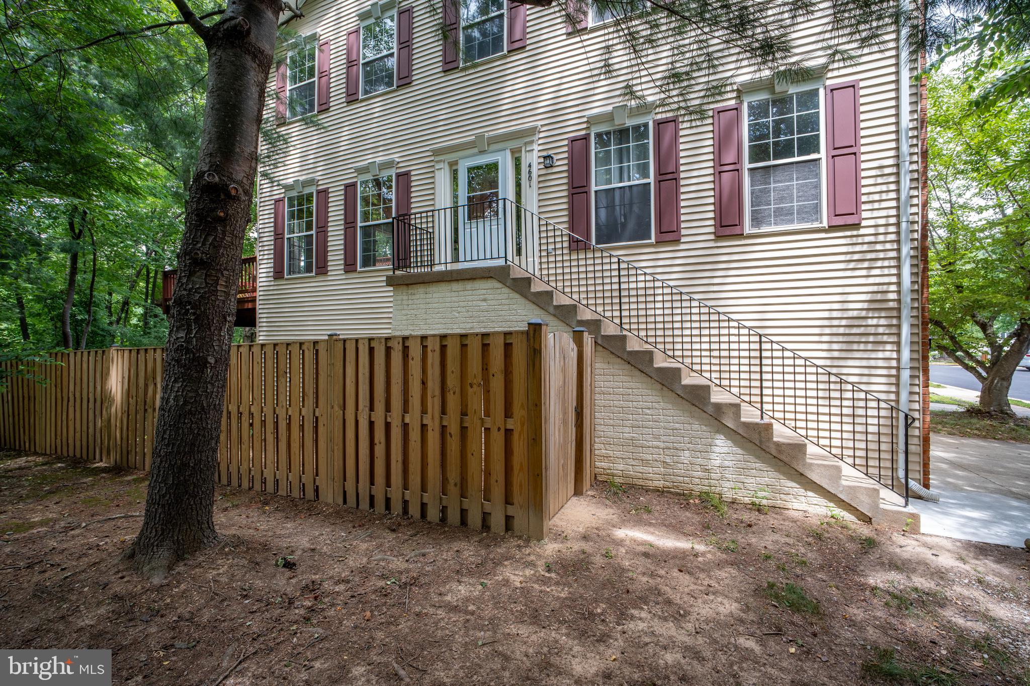 FAIRFAX RIDGE - Residential