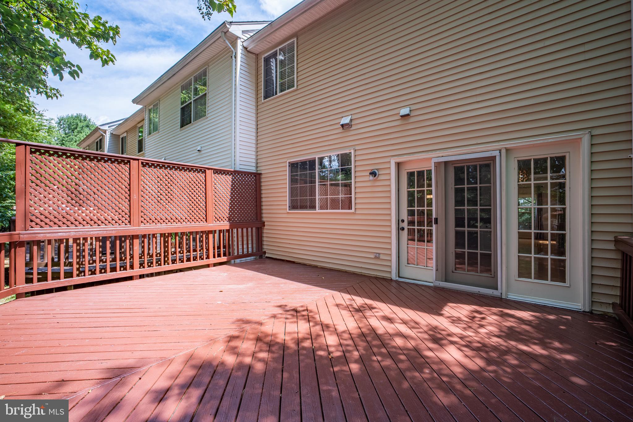 FAIRFAX RIDGE - Residential