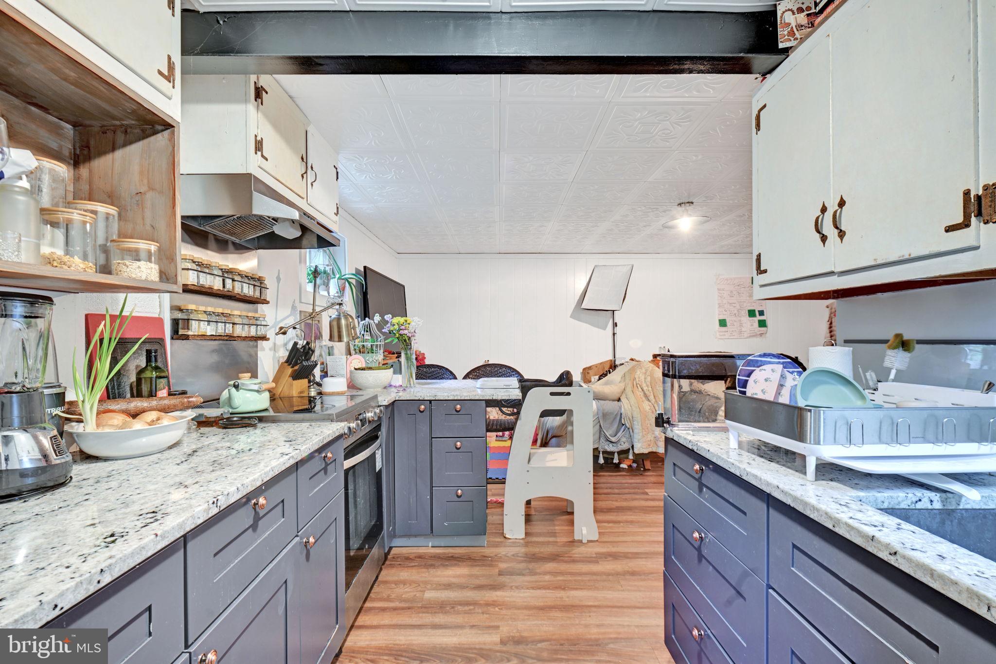 GREENWOOD KNOLLS - Residential
