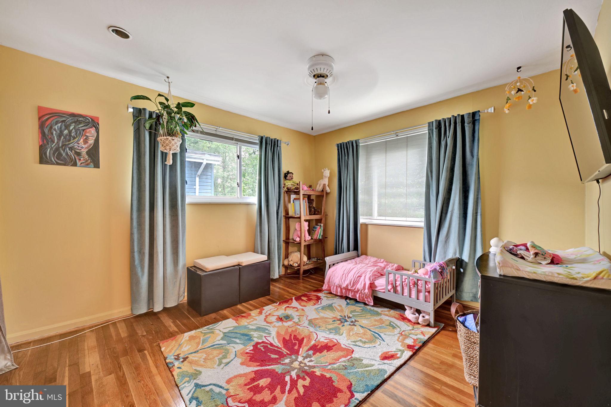GREENWOOD KNOLLS - Residential