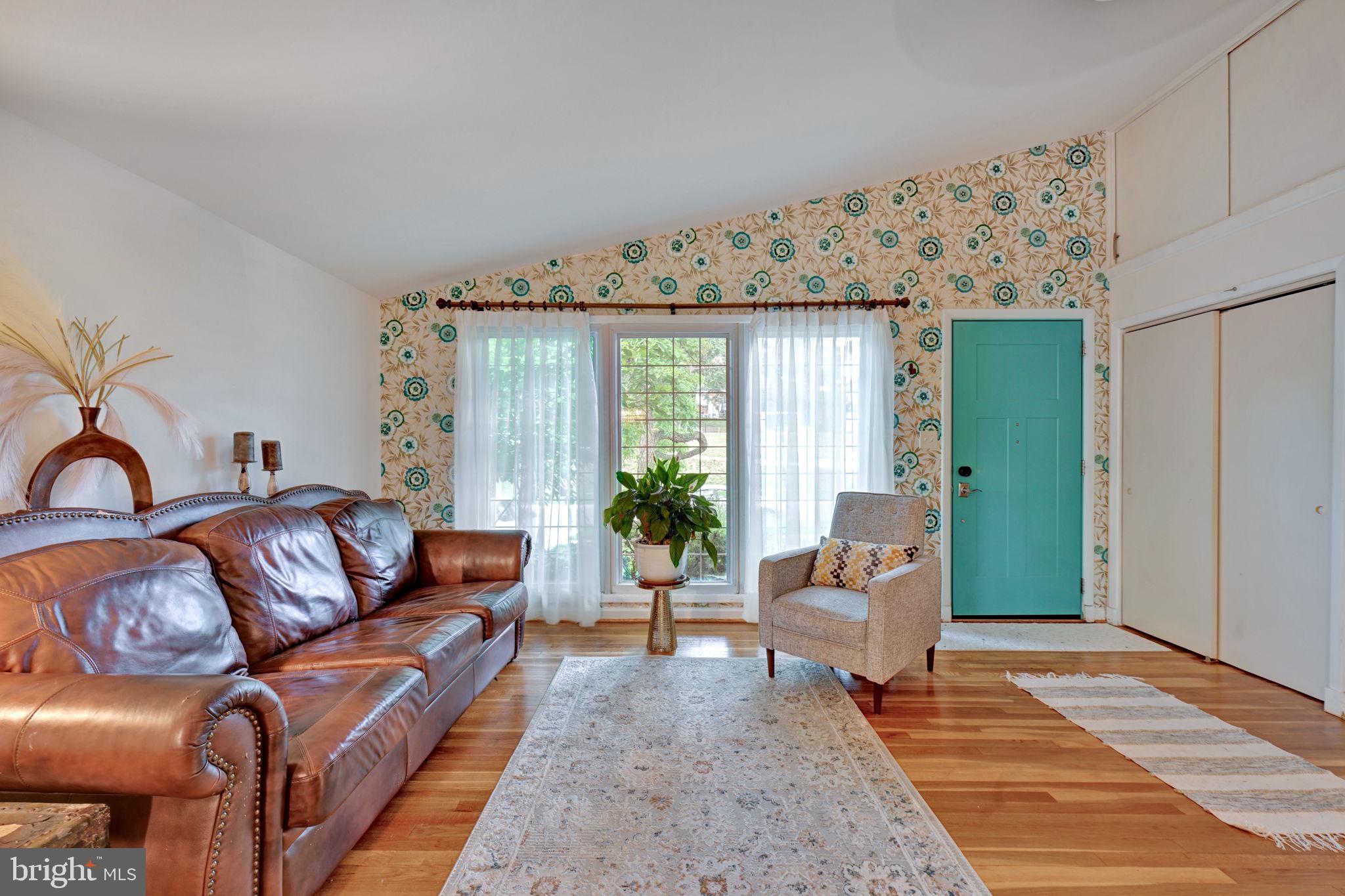 GREENWOOD KNOLLS - Residential