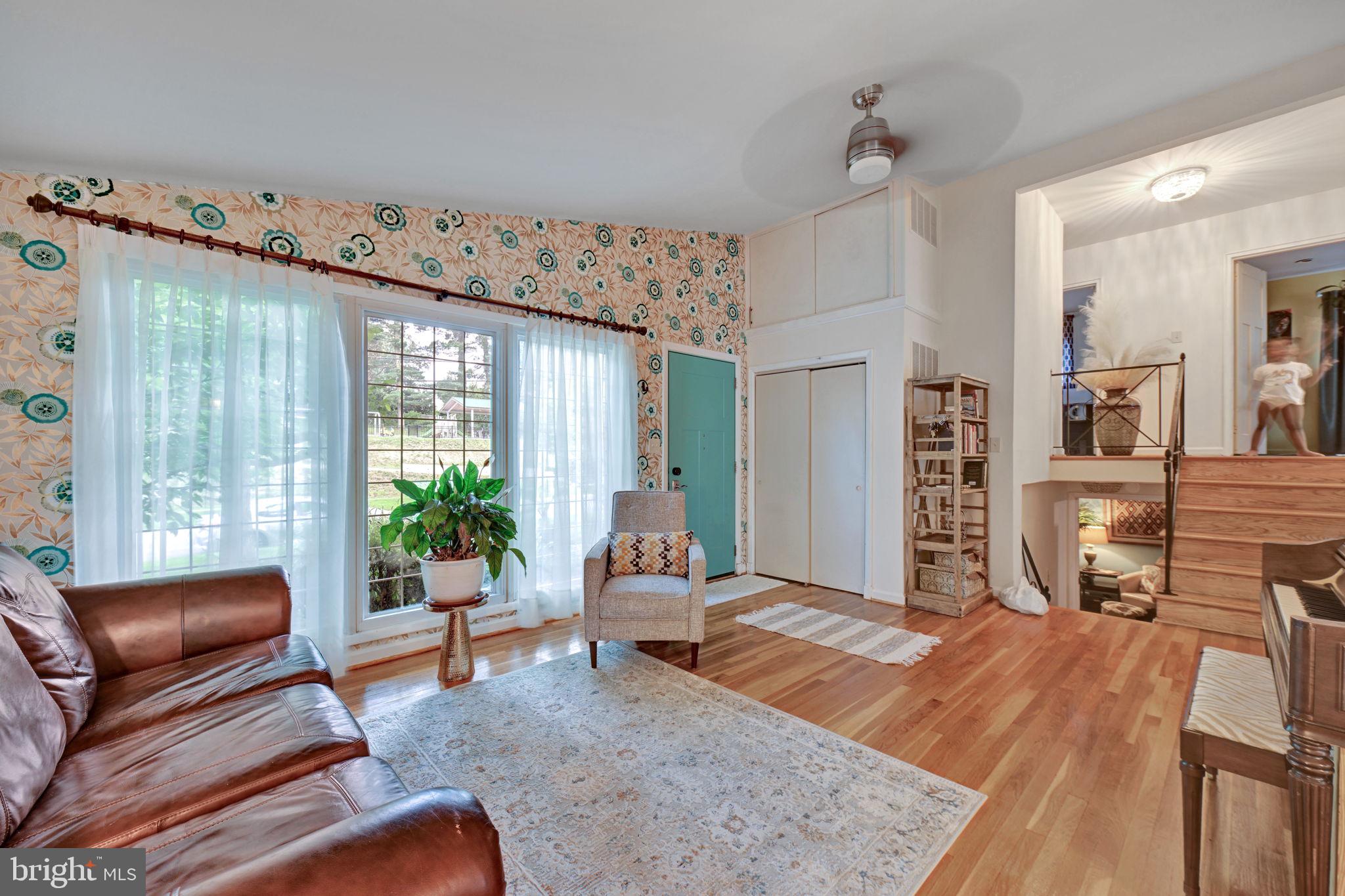 GREENWOOD KNOLLS - Residential