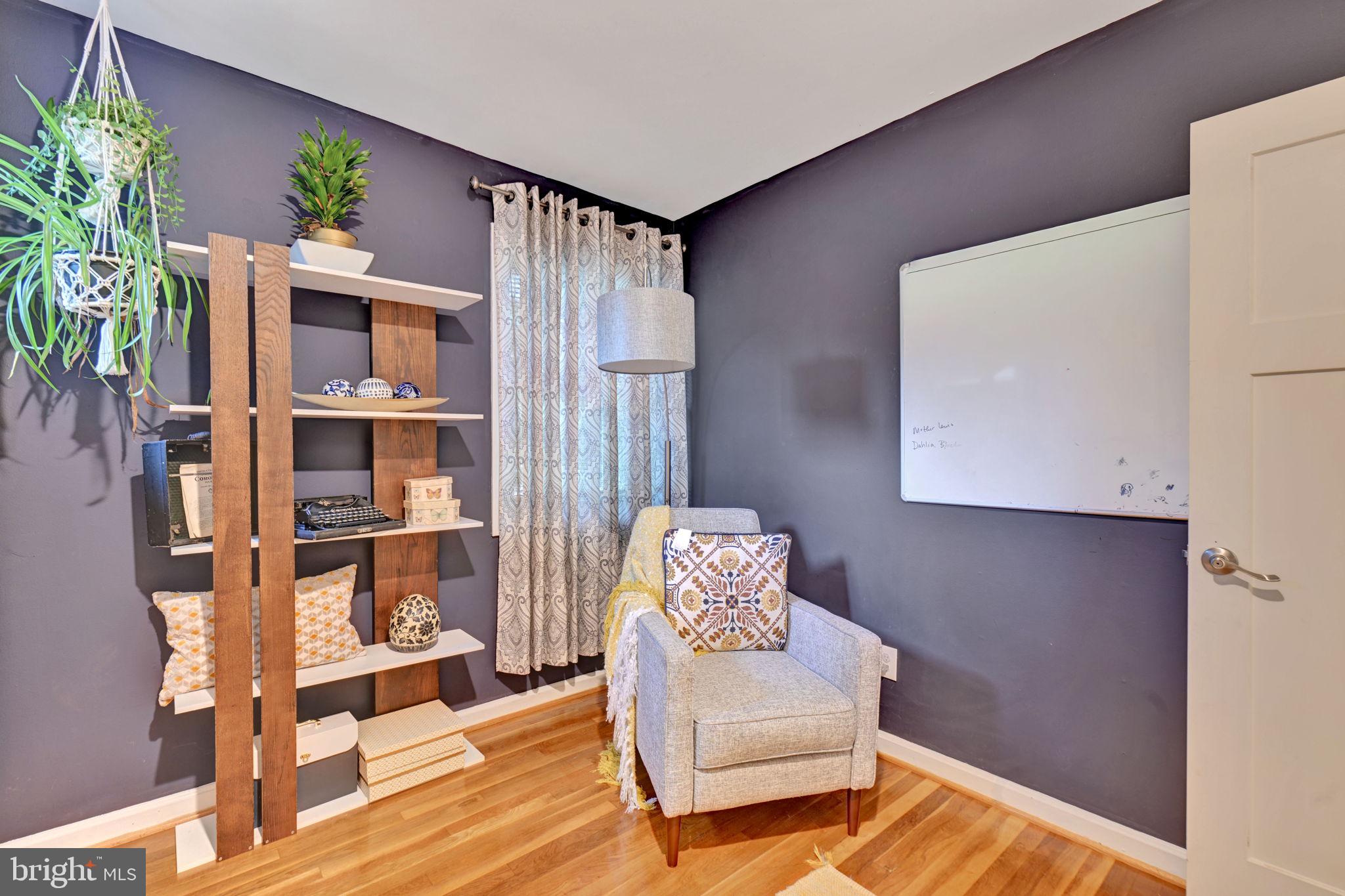 GREENWOOD KNOLLS - Residential